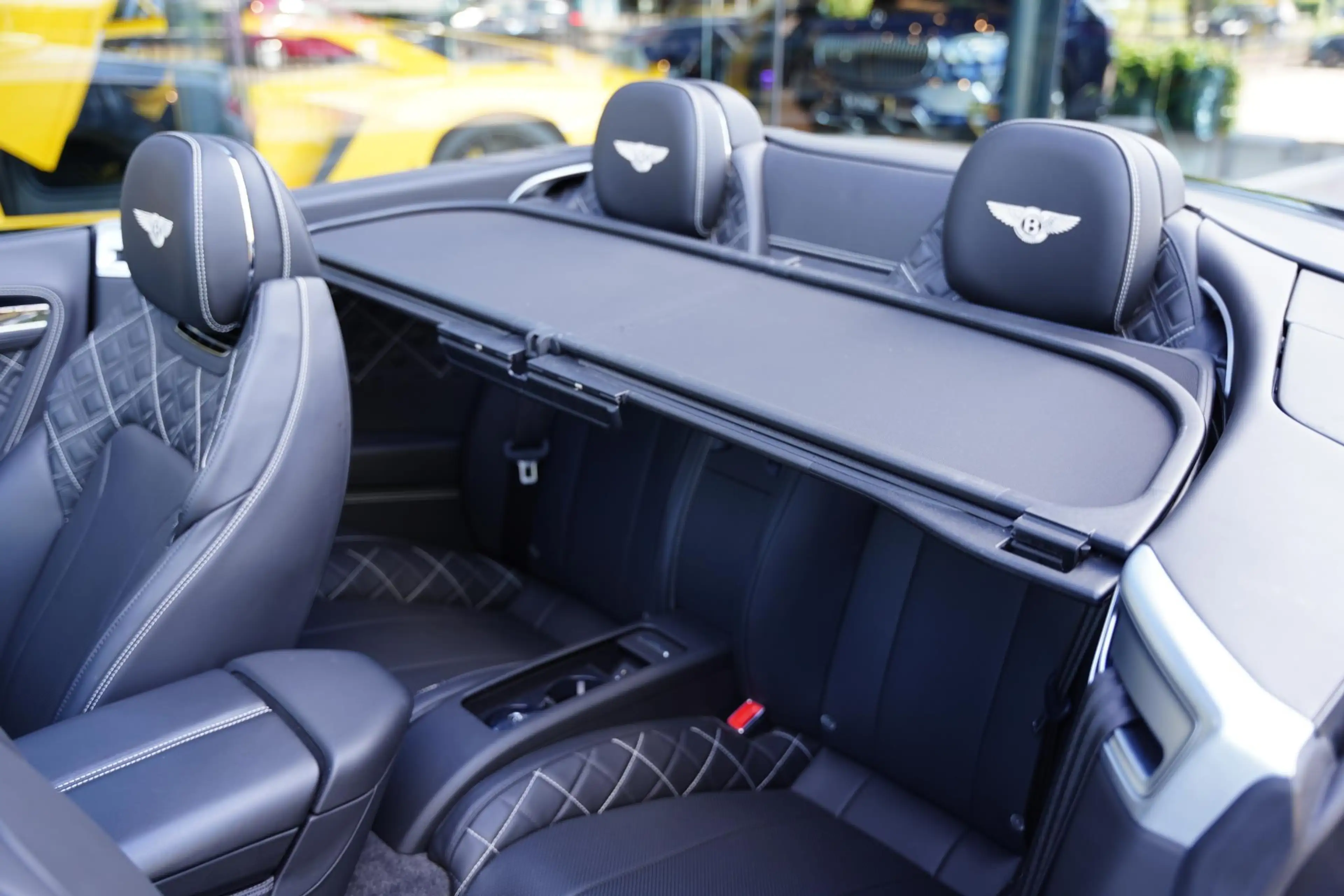 Bentley Continental GTC 6.0 W12 First Edition Full Carbon — photo 7