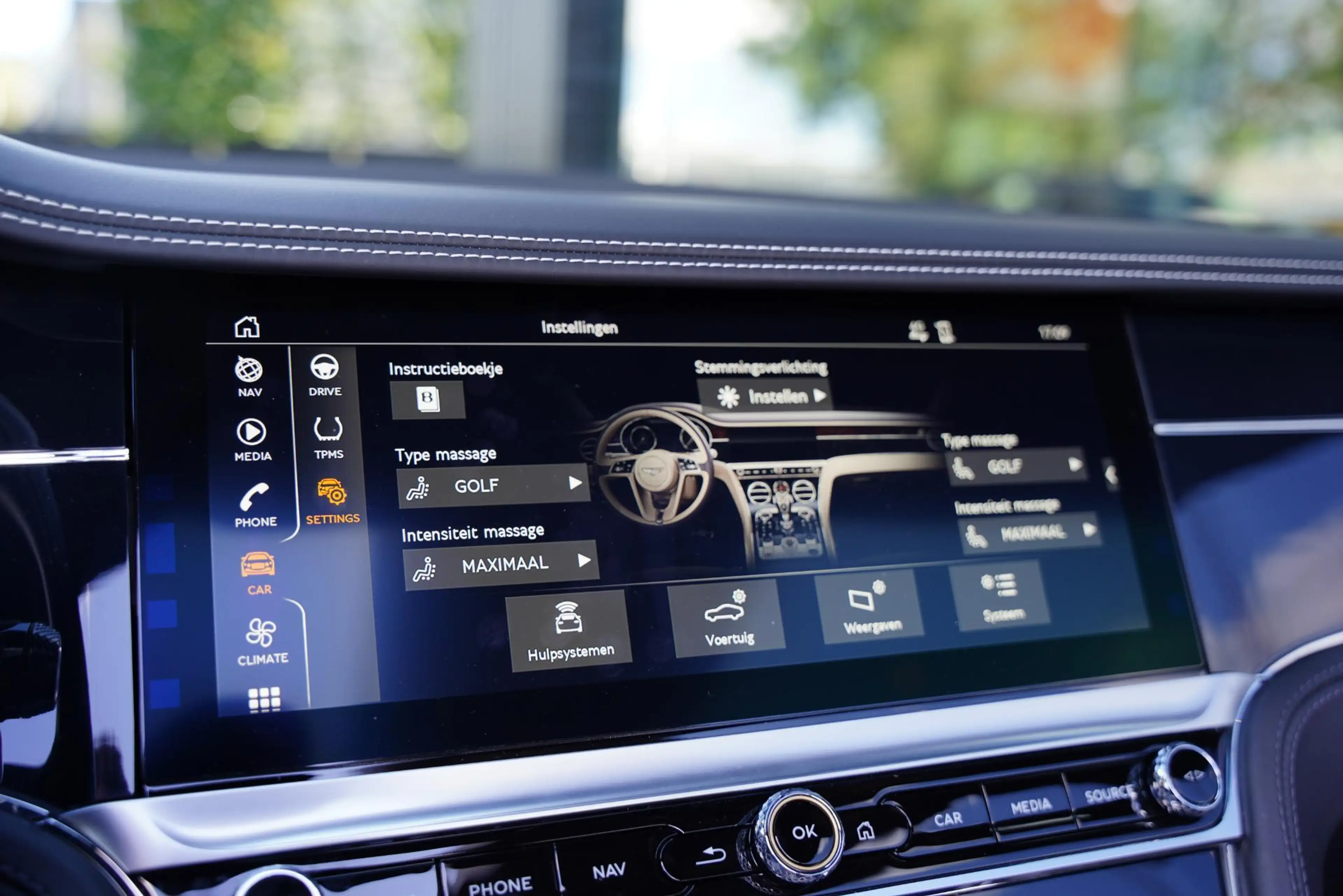 Bentley Continental GTC 6.0 W12 First Edition Full Carbon — photo 12