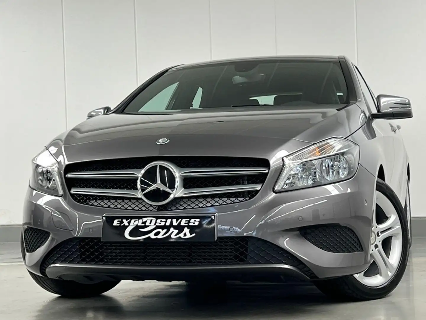 Mercedes-Benz A 180 Gris - 2