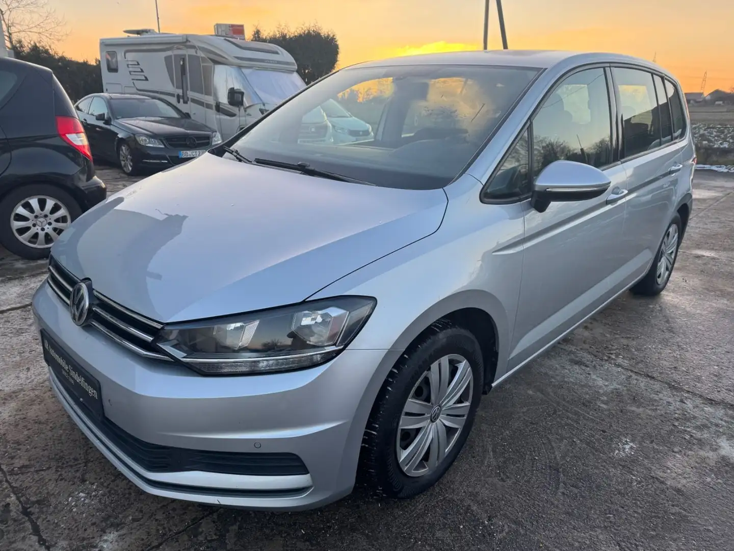 Volkswagen Touran 1.2 TSI*7 SITZER*AHK*NAVI* Argent - 1