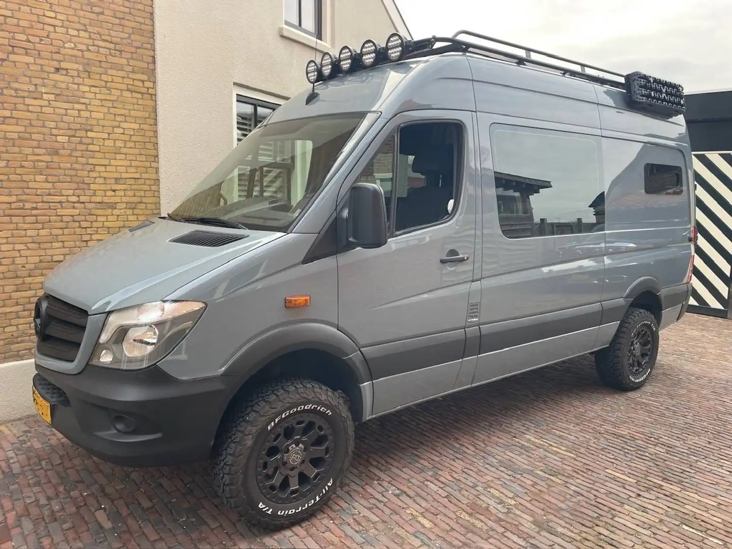 Mercedes-Benz Sprinter 4x4 Overland Camper | Euro 6 | 2016 | Azul - 1