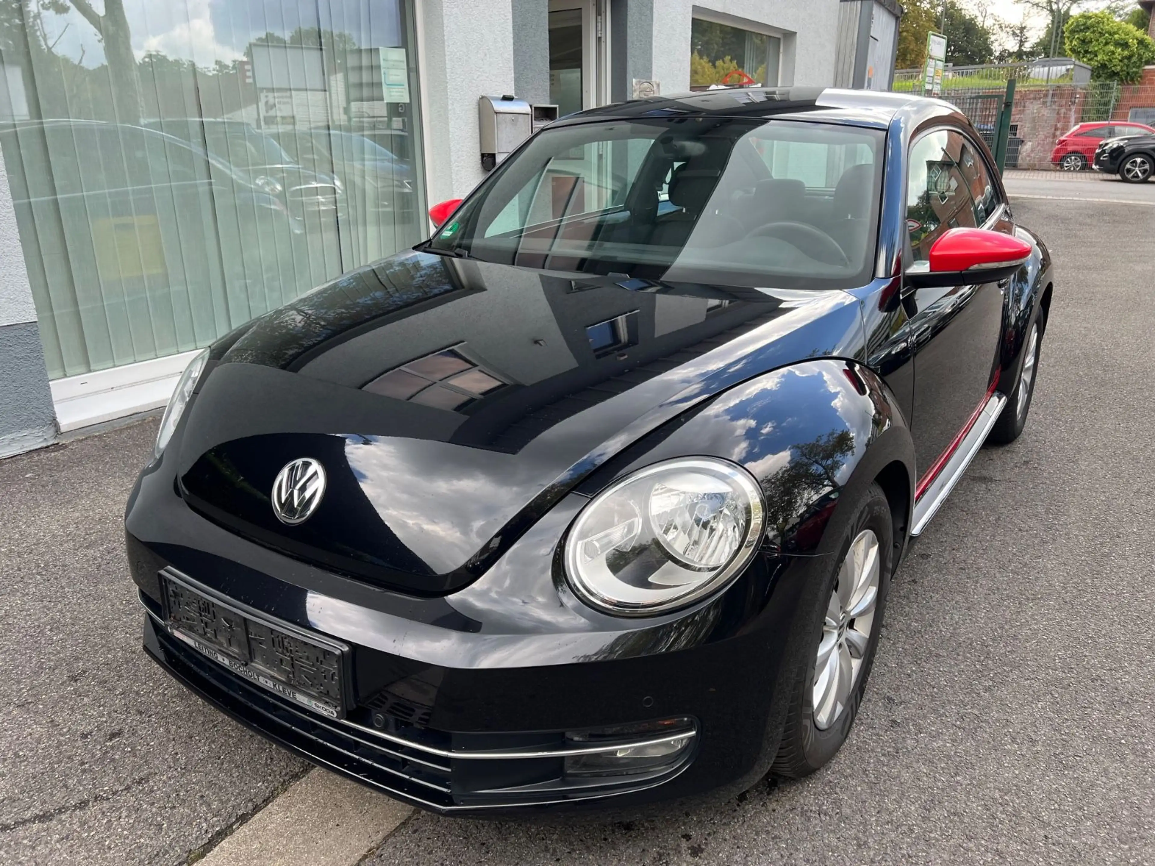 Volkswagen Beetle Lim. Design"2.HD"Scheckheft"Klimaaut."PDC — photo 3