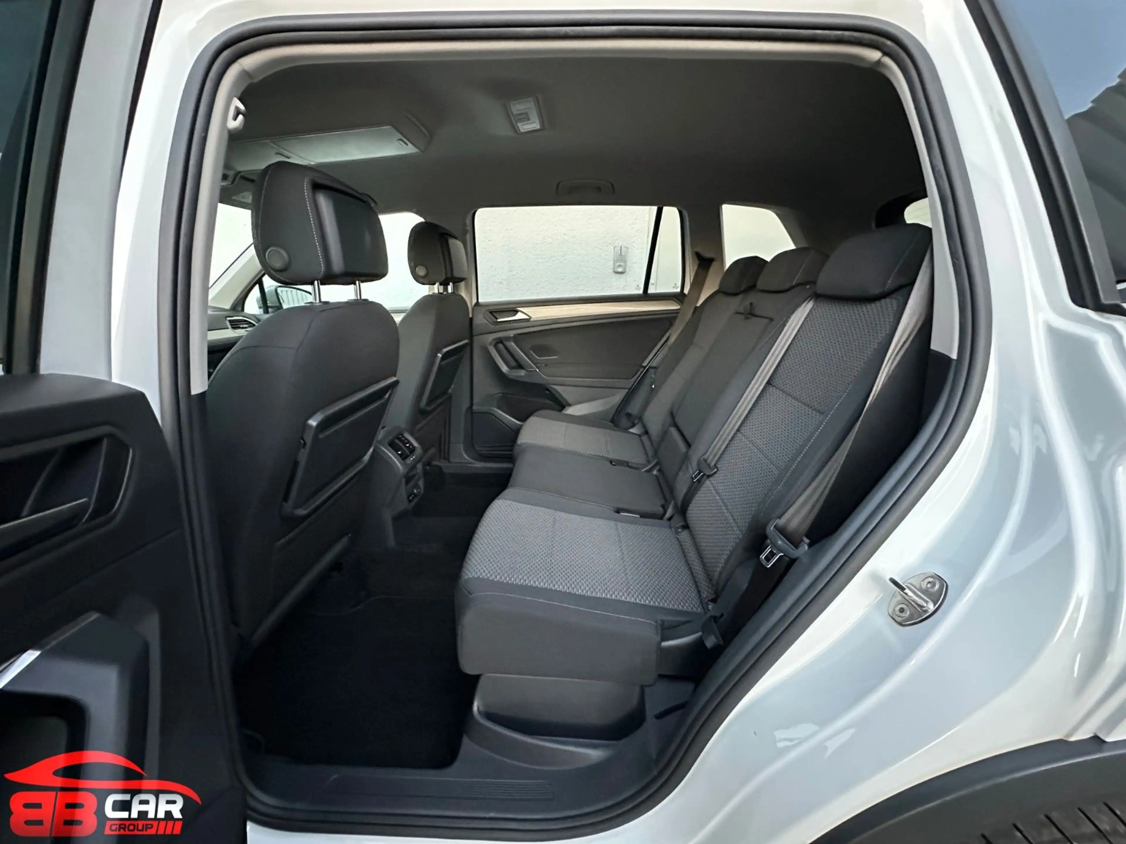 Volkswagen Tiguan Allspace R-Line 1.HAND ZAHNRIEMEN NEU ! — photo 12