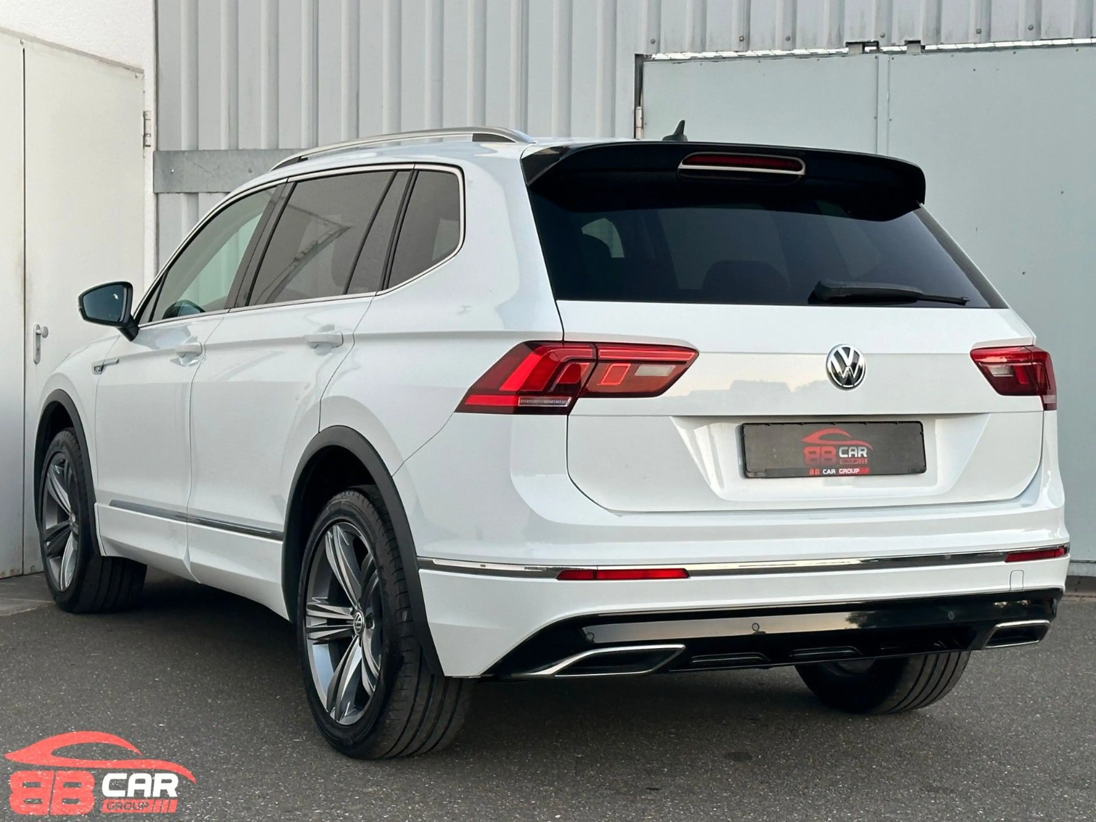 Volkswagen Tiguan Allspace R-Line 1.HAND ZAHNRIEMEN NEU ! — photo 7