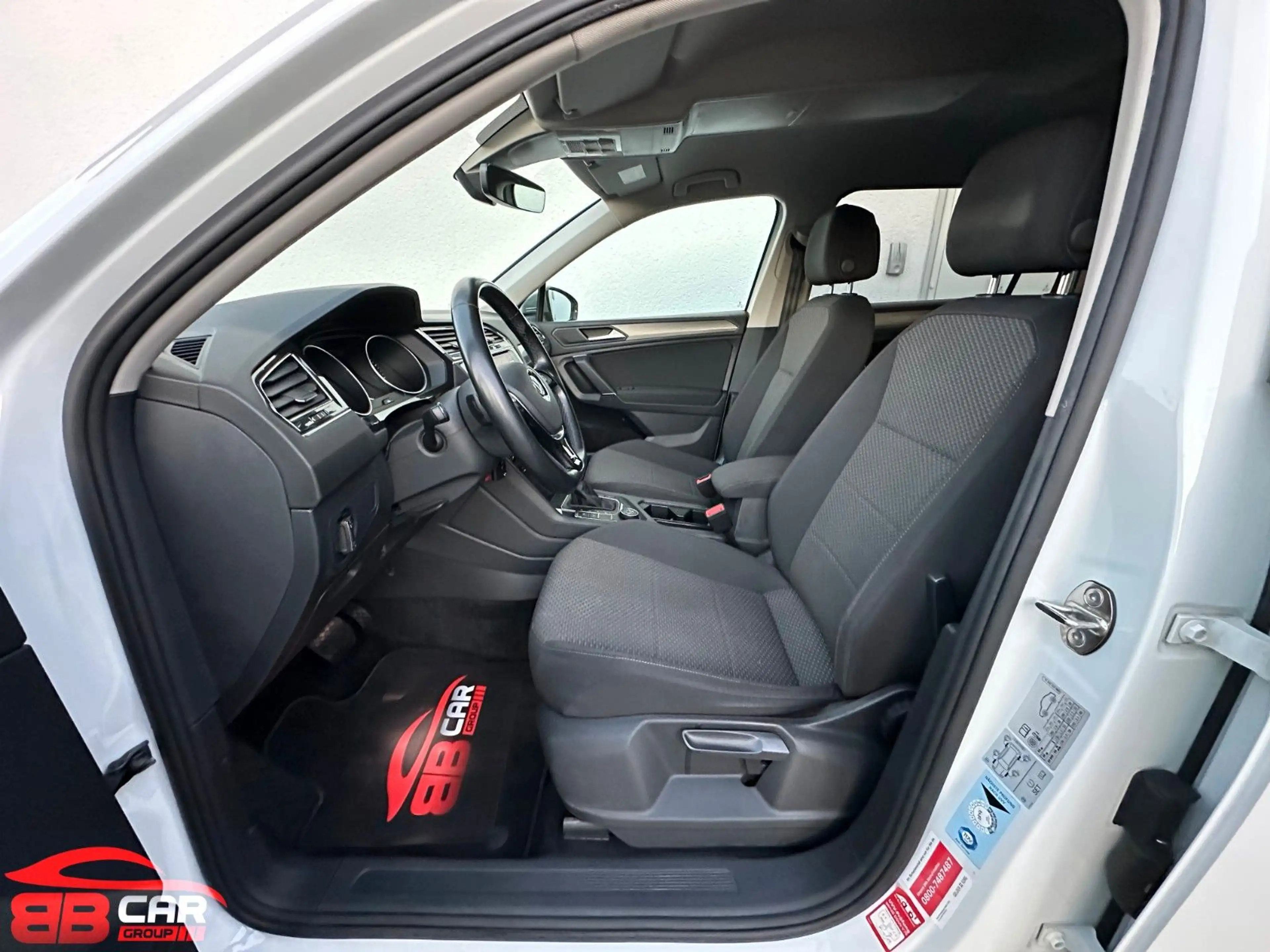 Volkswagen Tiguan Allspace R-Line 1.HAND ZAHNRIEMEN NEU ! — photo 11
