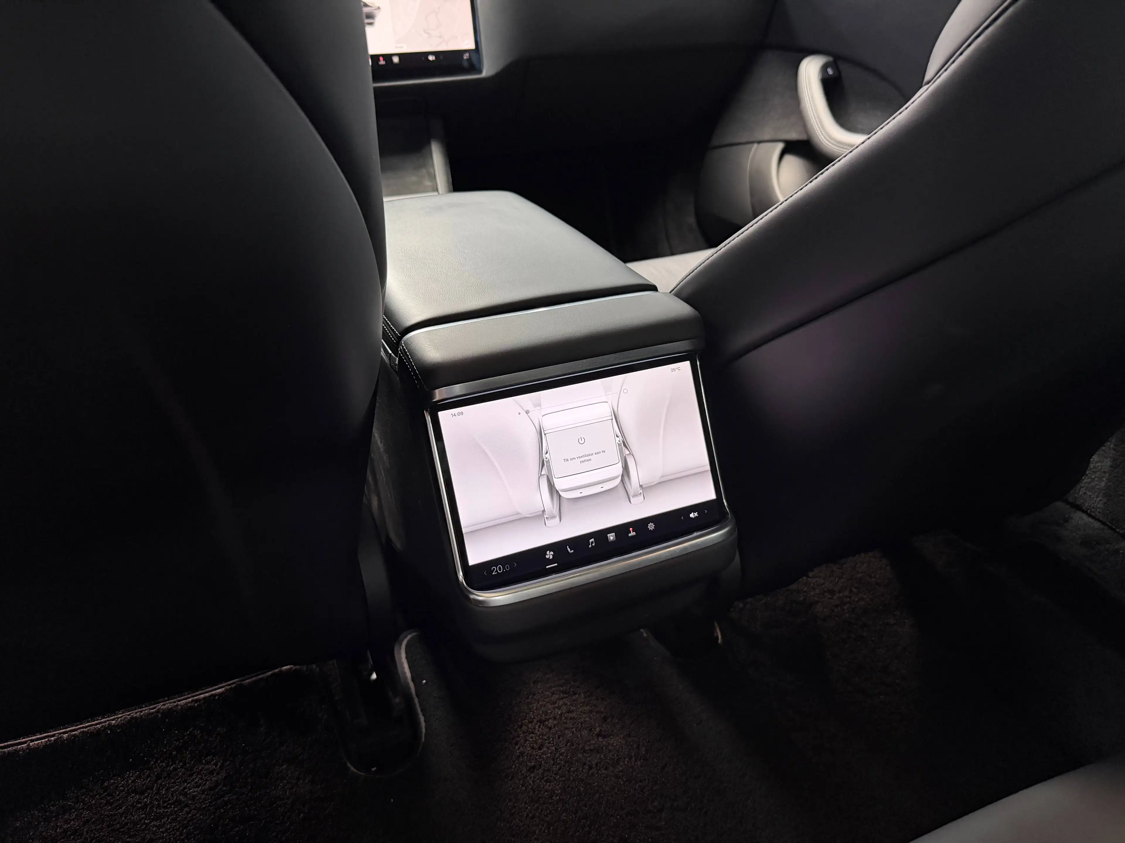 Tesla Model S LONG RANGE - AWD - AUTOPILOT — photo 14