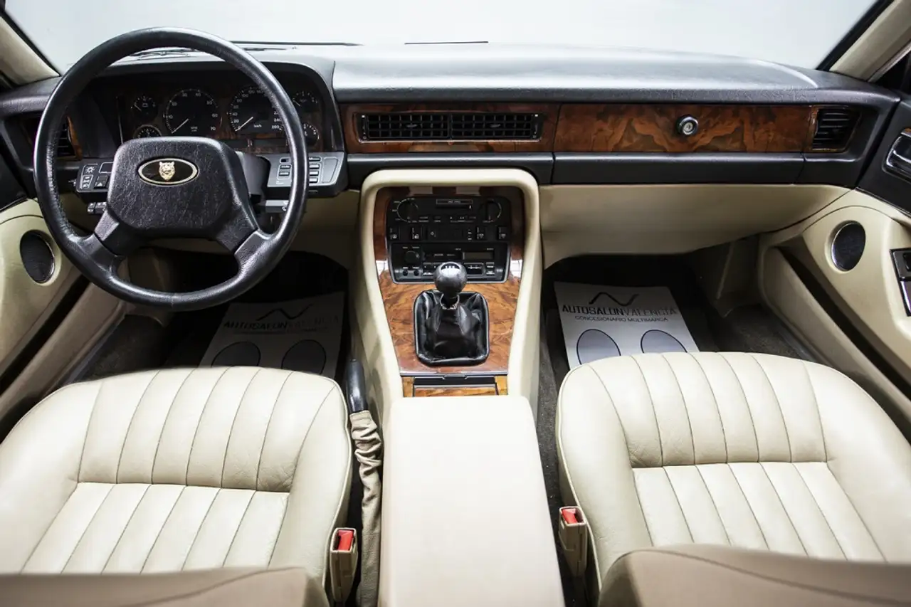 Jaguar XJ6 3.2 Manual, foto 12
