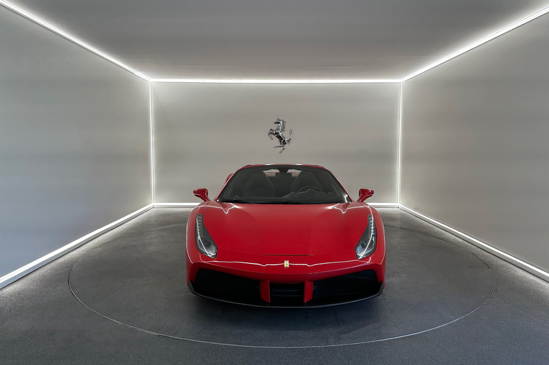 Ferrari 488 Spider / Rosso Corsa / 2Y Ferrari Approved — photo 2