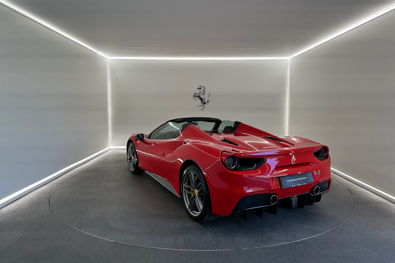 Ferrari 488 Spider / Rosso Corsa / 2Y Ferrari Approved — photo 5