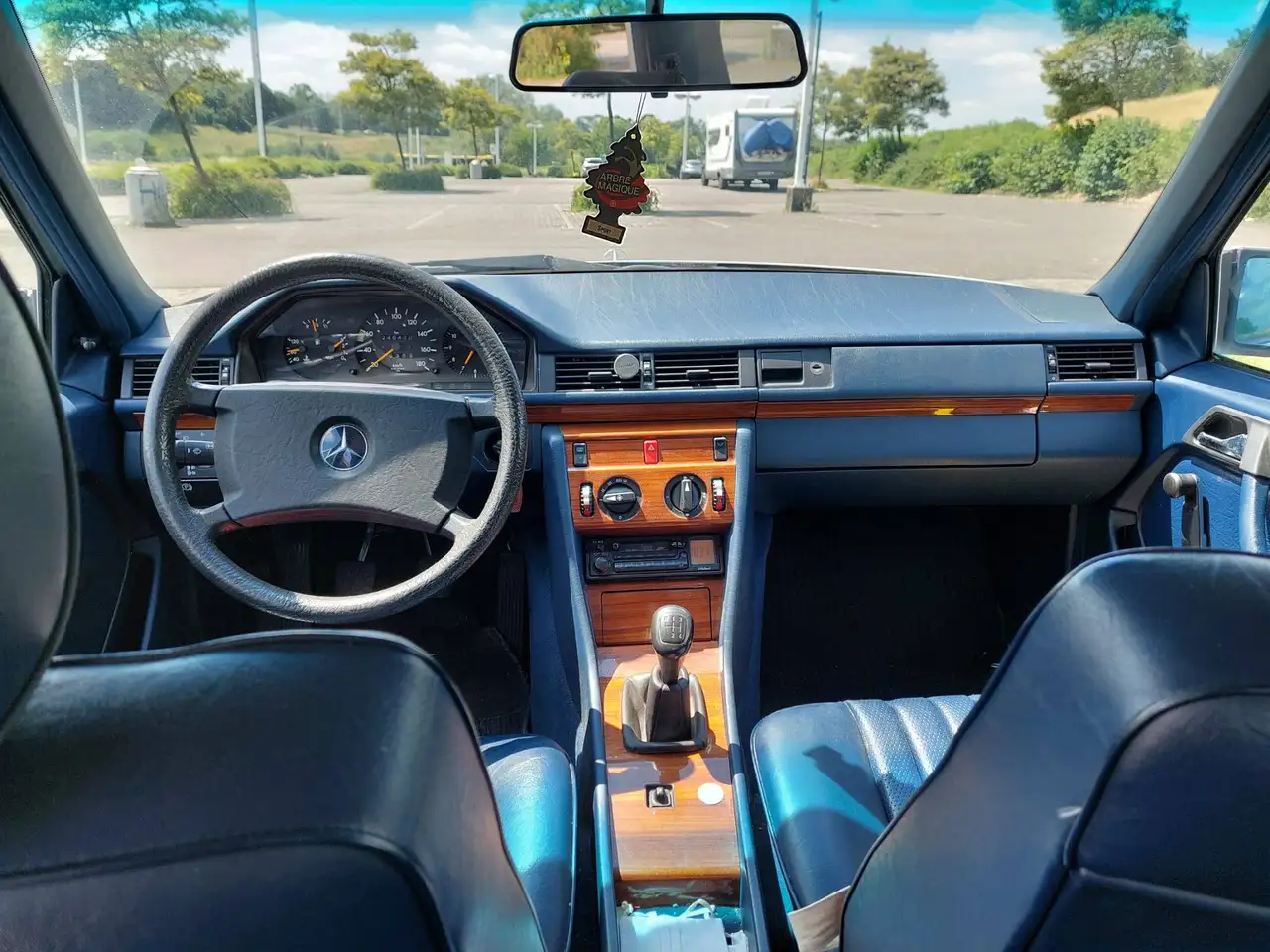 Mercedes-Benz 200 W124 200D, foto 5