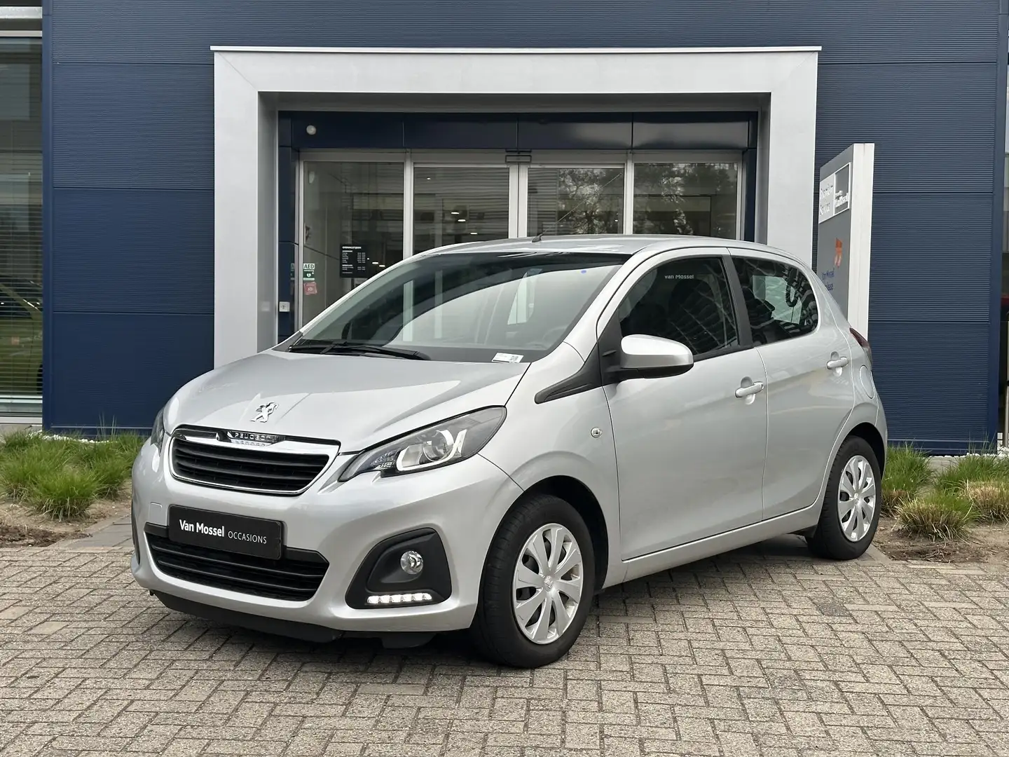 Peugeot 108 1.0 e-VTi Active | Zeer zuinig | Lage kilometersta Grijs - 2