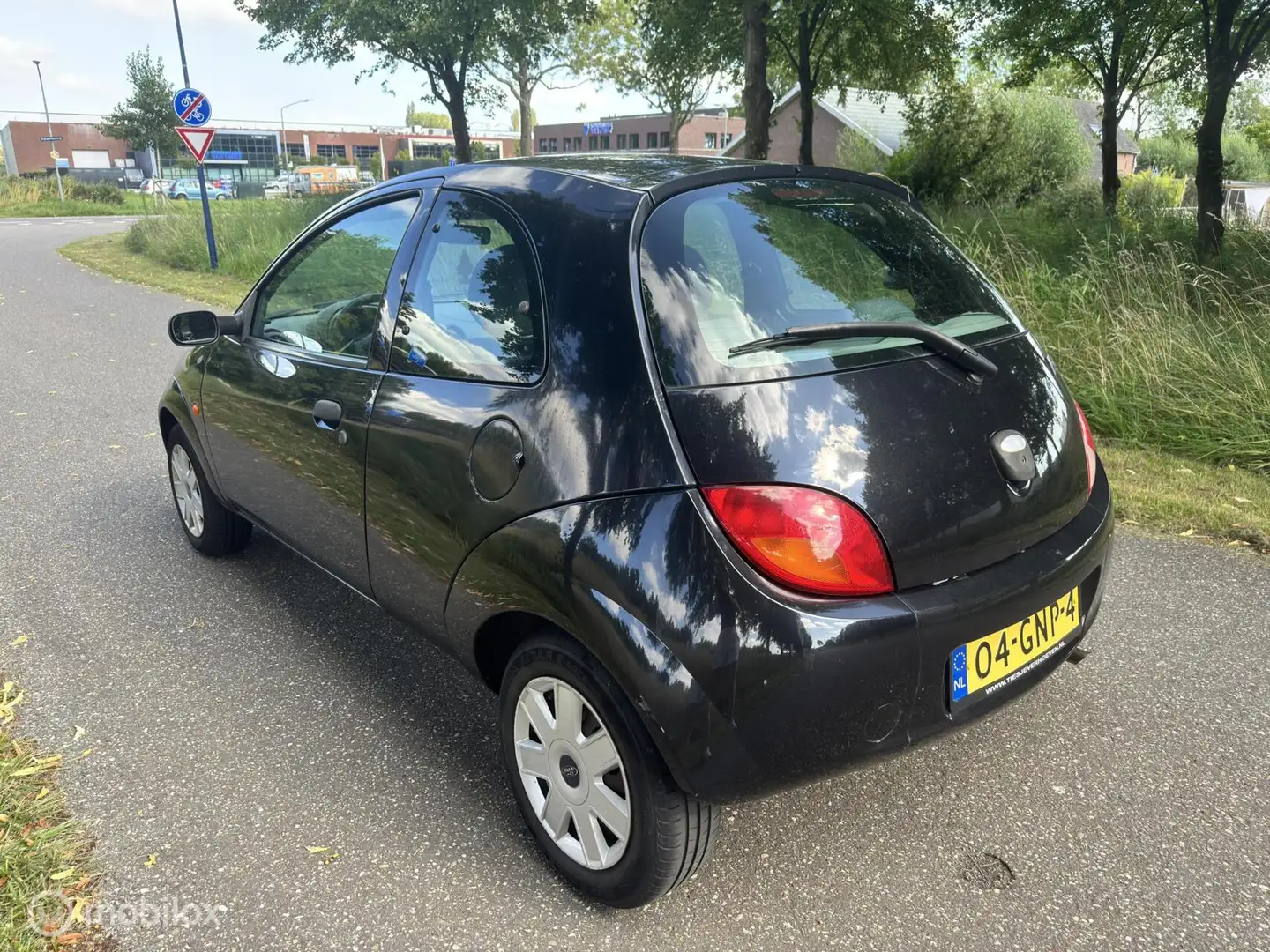 Ford Ka/Ka+ 1.3 Cool & Sound*NEW APK 07/26*ELEK. RAMEN*AIRCO Zwart - 2