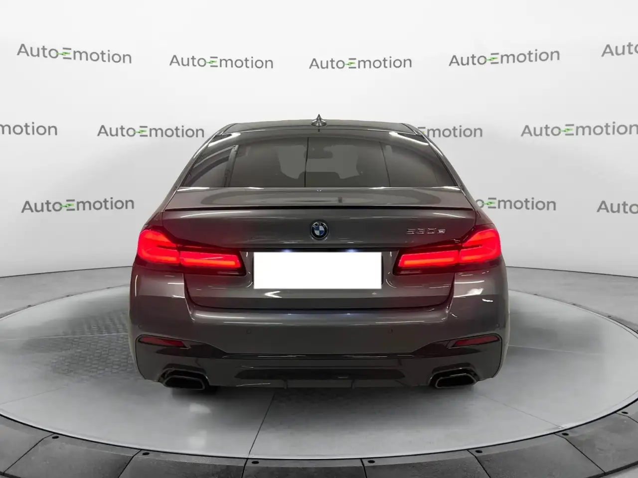 BMW 530 530e M Sport Auto 5