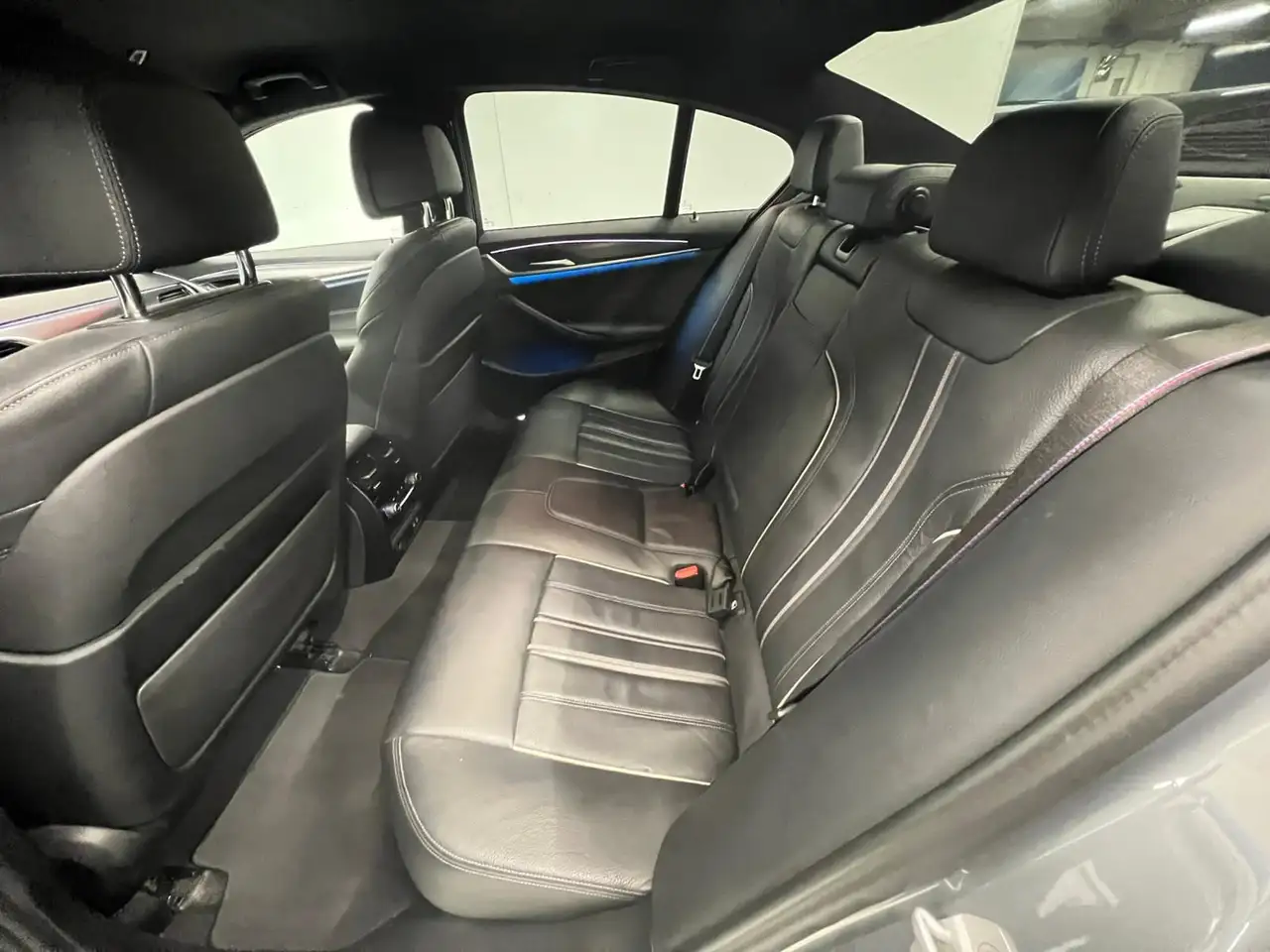 BMW 530 530e M Sport Auto 10