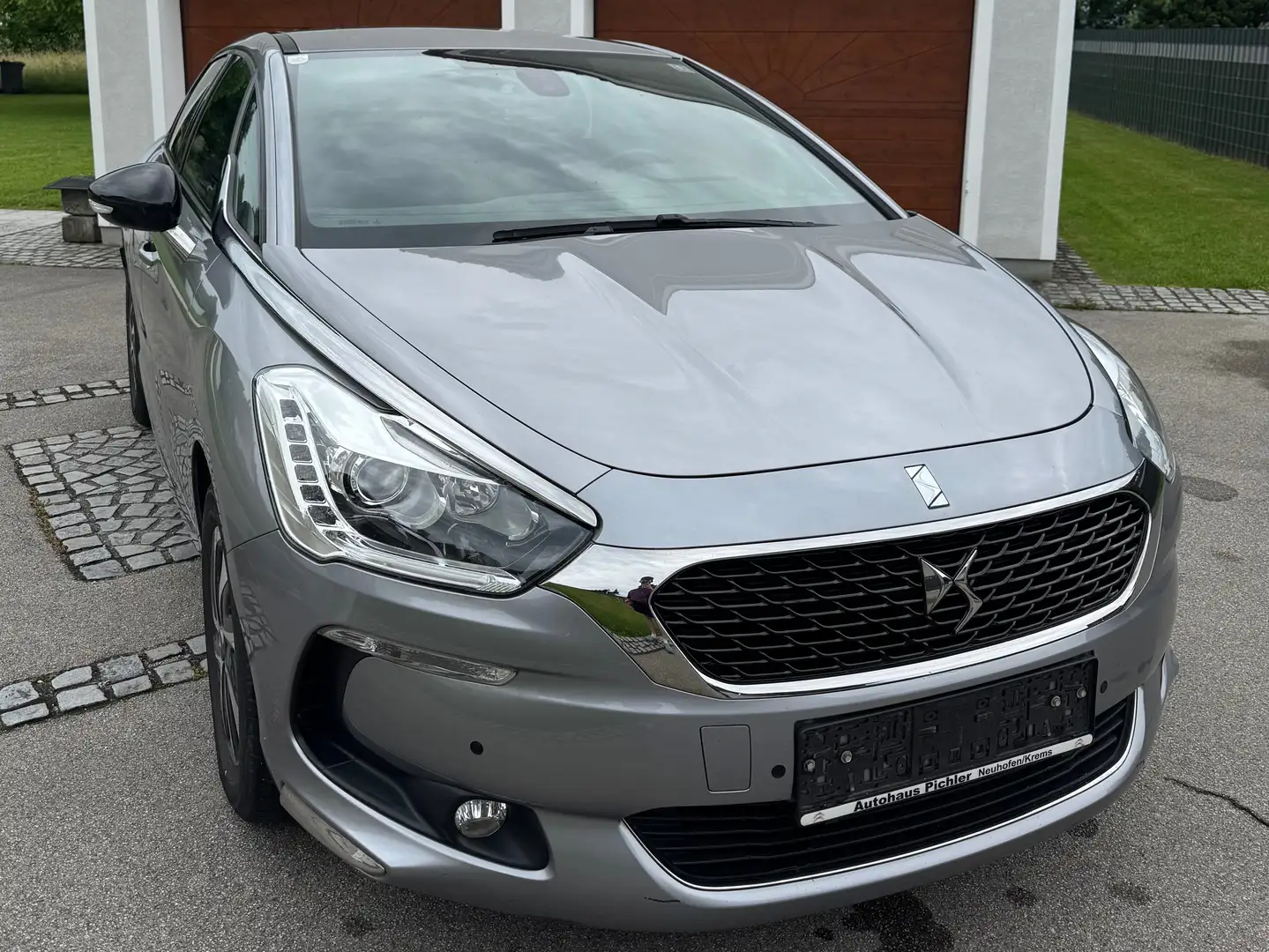 DS Automobiles DS 5 DS5 BlueHDi S Grau - 1
