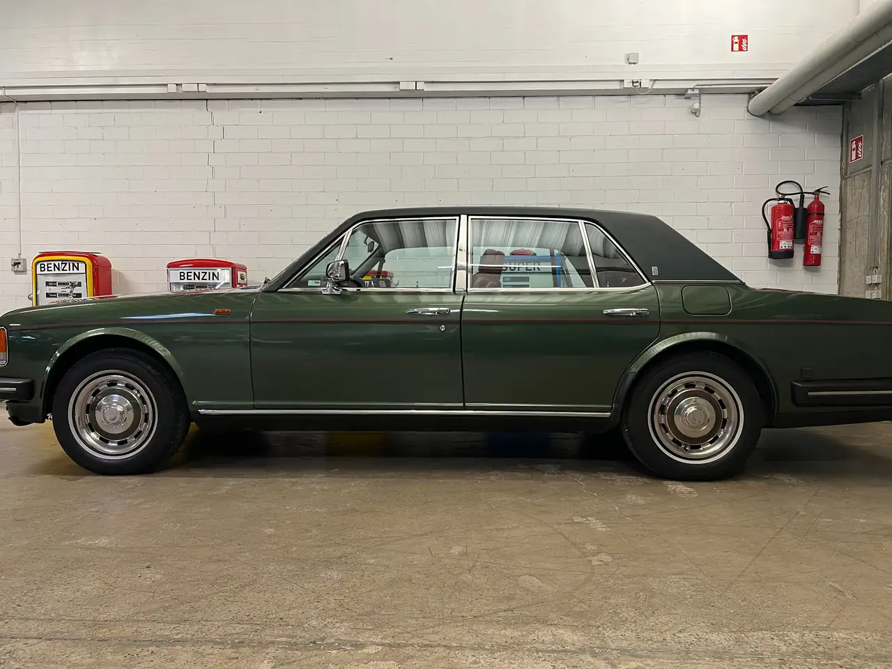 Rolls-Royce Silver Spirit