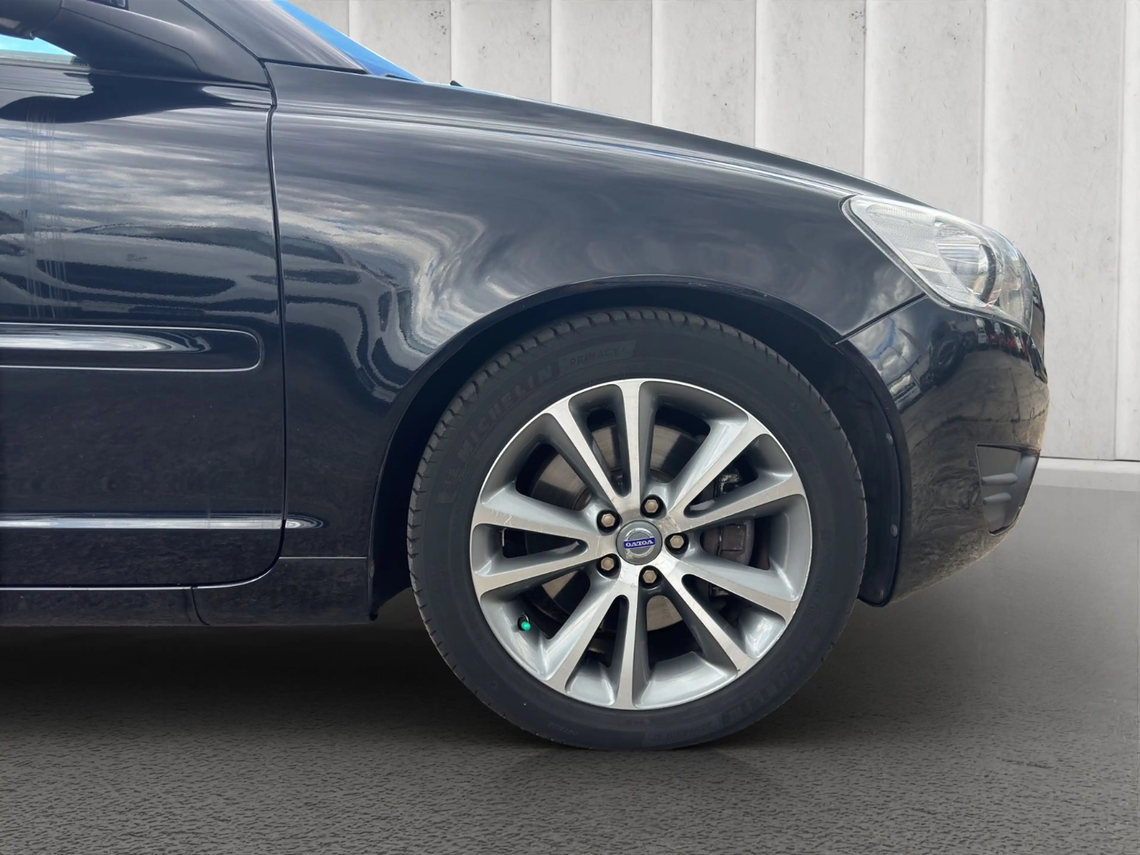 Volvo C70 Cabriolet D3 Momentum*Leder*Bi-Xenon — photo 10