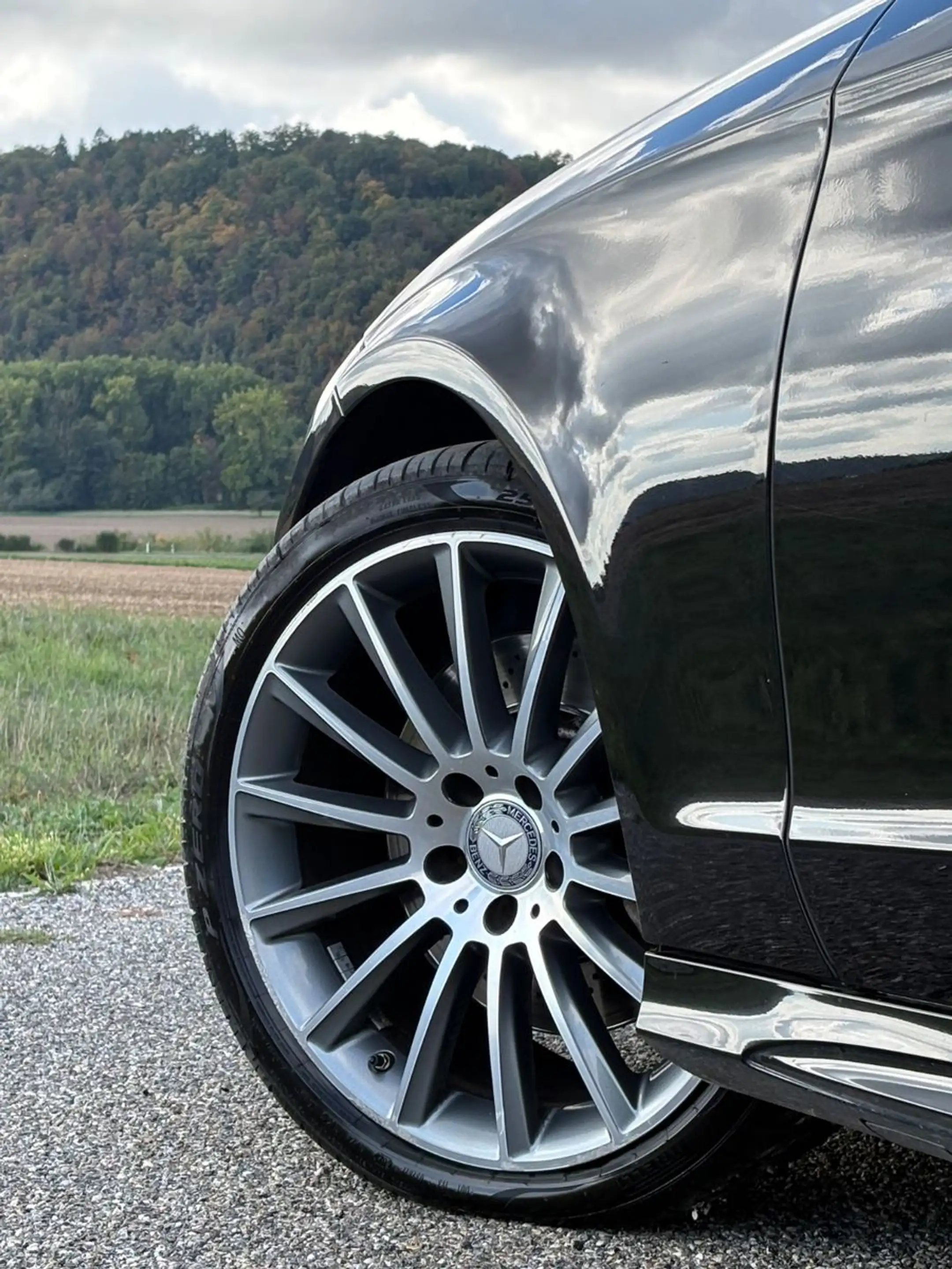 Mercedes-Benz CLS CLS 350 SB BlueTec/AMGLine/H&K/Memory/COMAND/SHD — photo 22