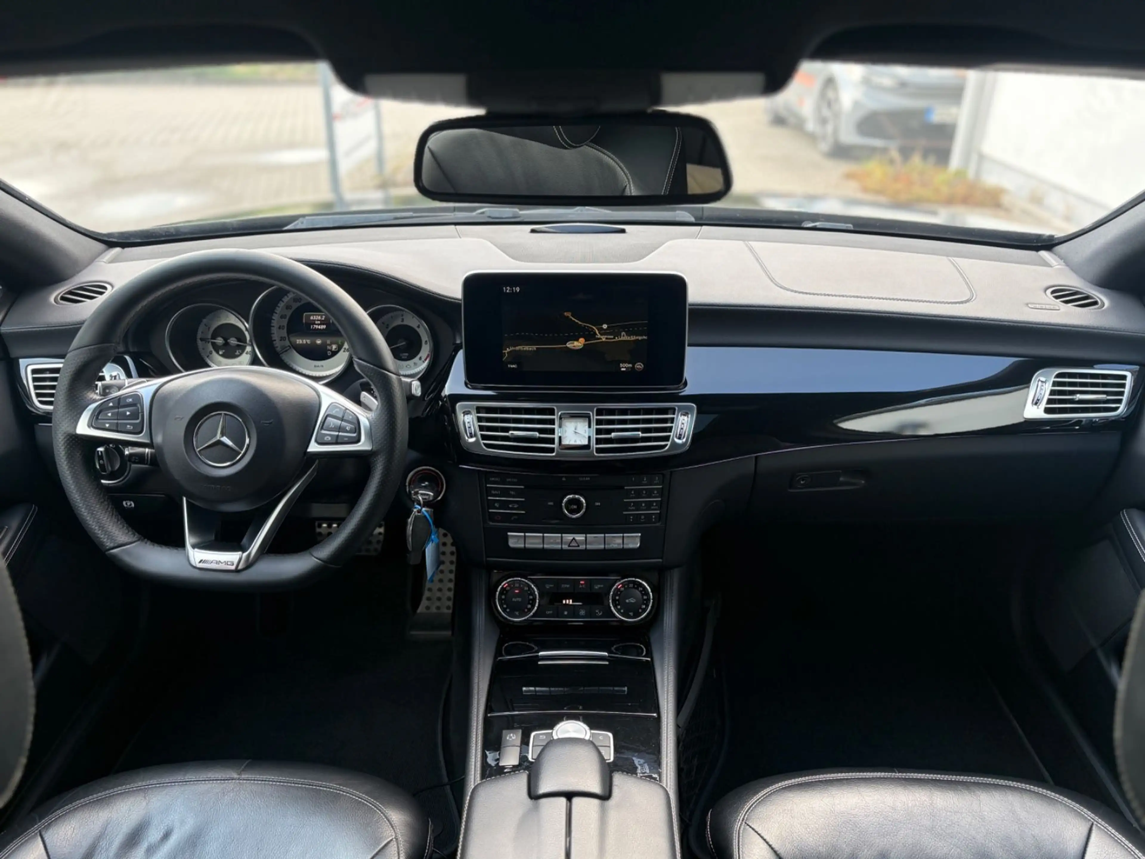 Mercedes-Benz CLS CLS 350 SB BlueTec/AMGLine/H&K/Memory/COMAND/SHD — photo 28