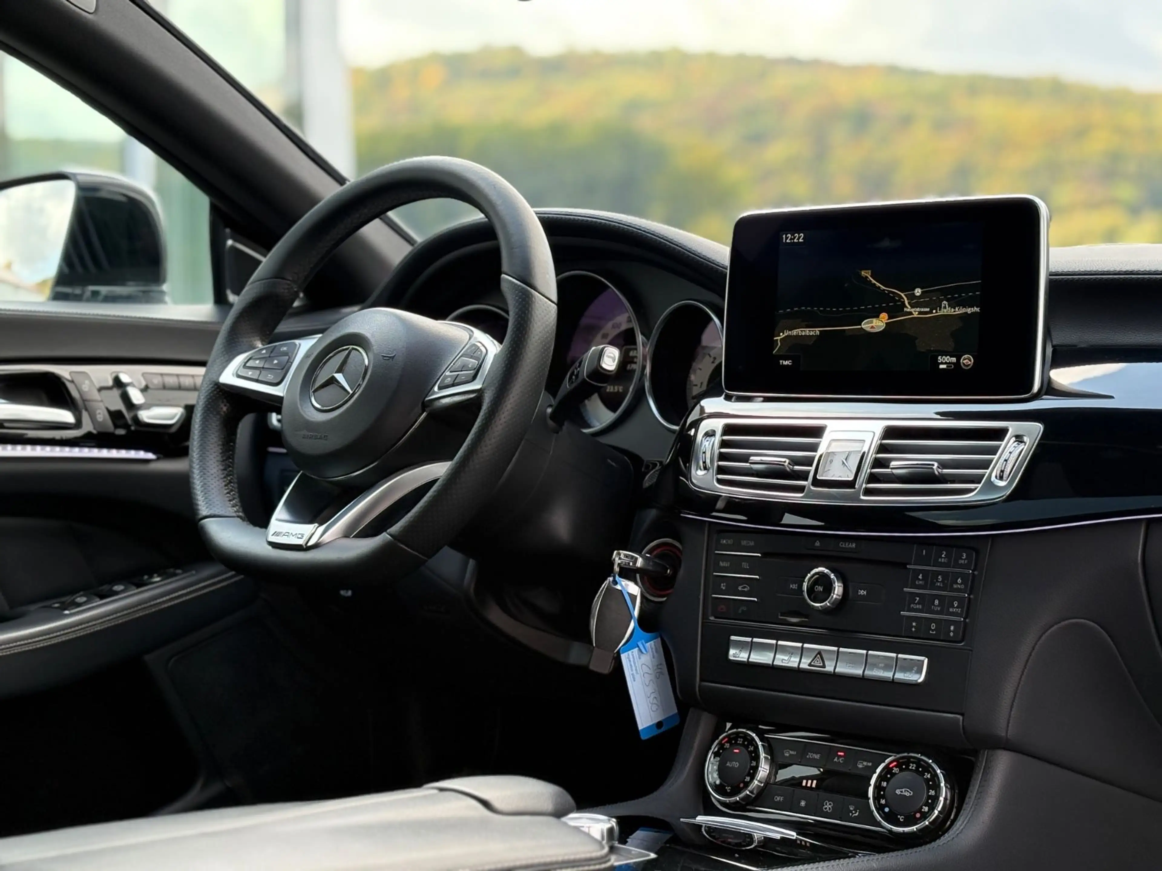 Mercedes-Benz CLS CLS 350 SB BlueTec/AMGLine/H&K/Memory/COMAND/SHD — photo 24