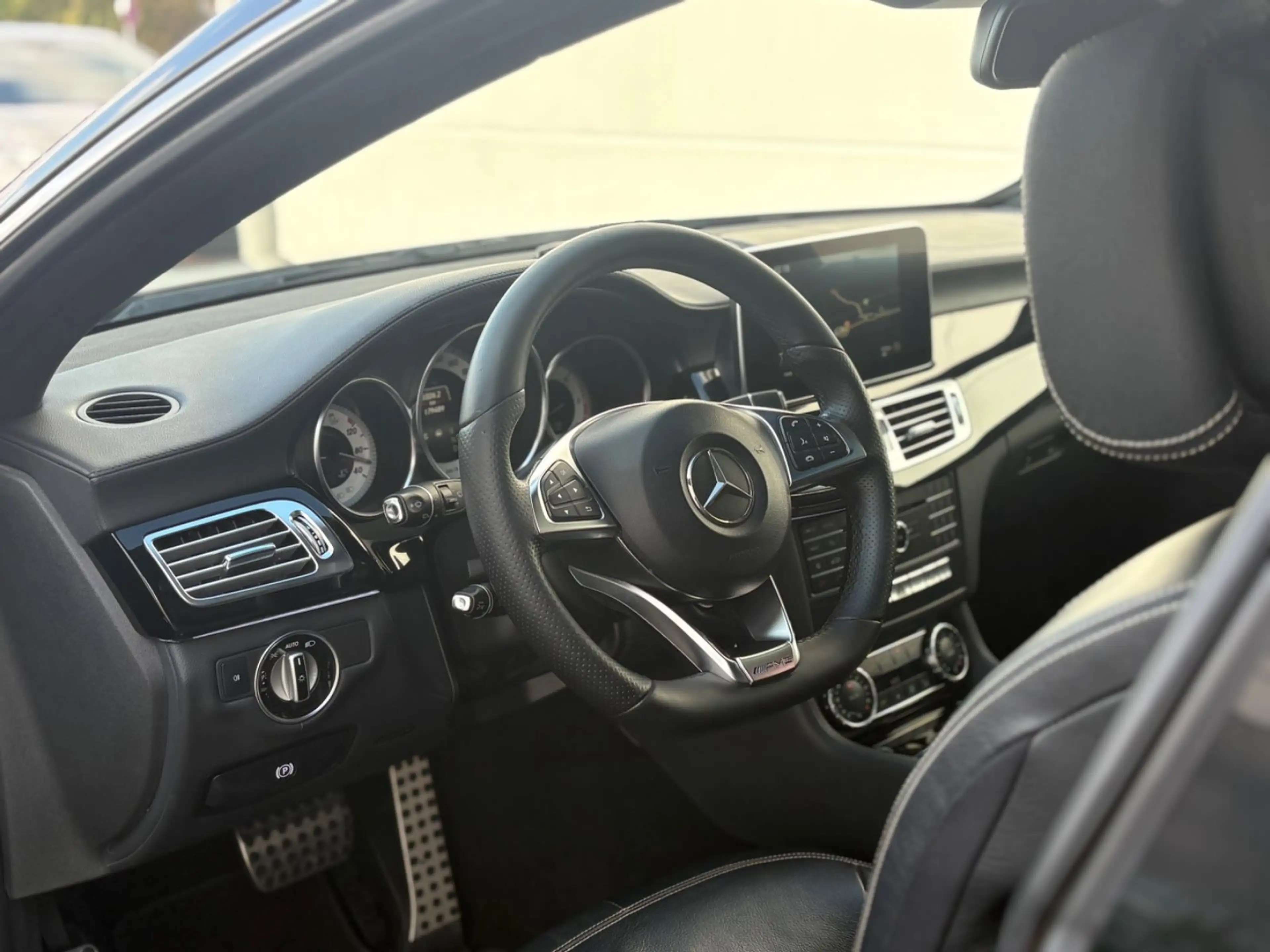 Mercedes-Benz CLS CLS 350 SB BlueTec/AMGLine/H&K/Memory/COMAND/SHD — photo 26