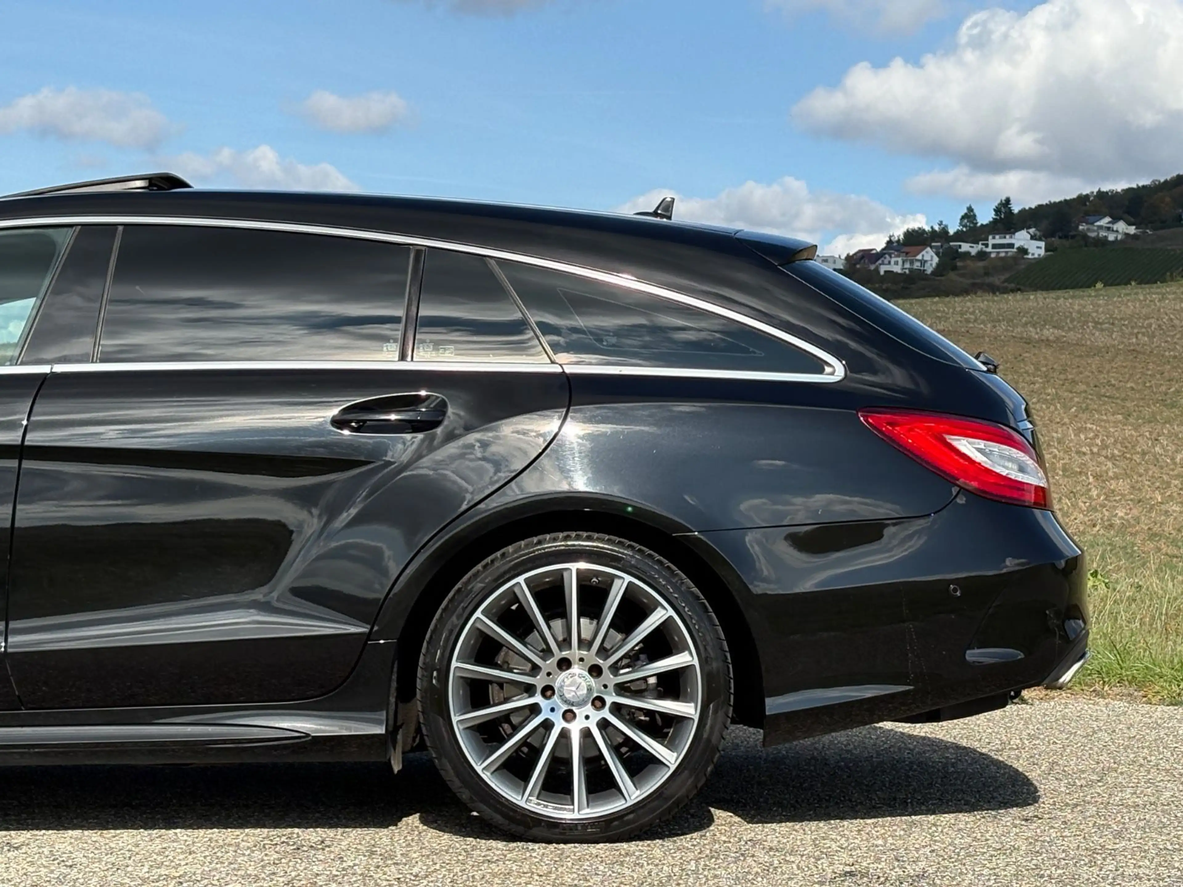 Mercedes-Benz CLS CLS 350 SB BlueTec/AMGLine/H&K/Memory/COMAND/SHD — photo 7