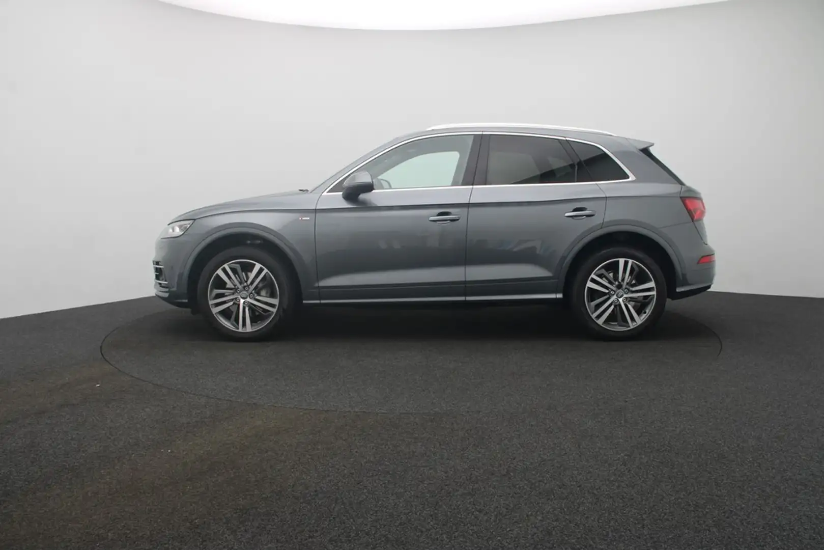 Audi Q5 50 TDI quattro S line Matrix Navi ACC AHK Grau - 2