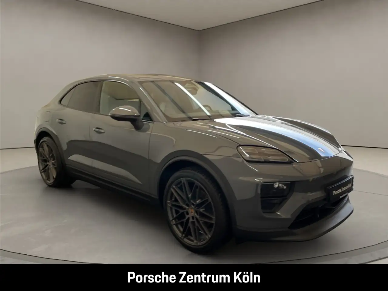 Porsche Macan BOSE Luftfederung 22-Zoll Panoramadach 7