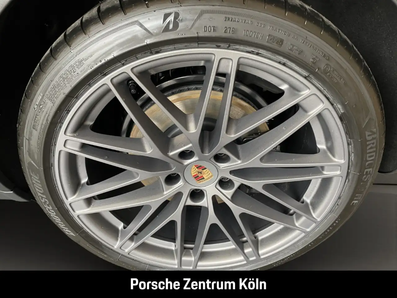 Porsche Macan BOSE Luftfederung 22-Zoll Panoramadach 11