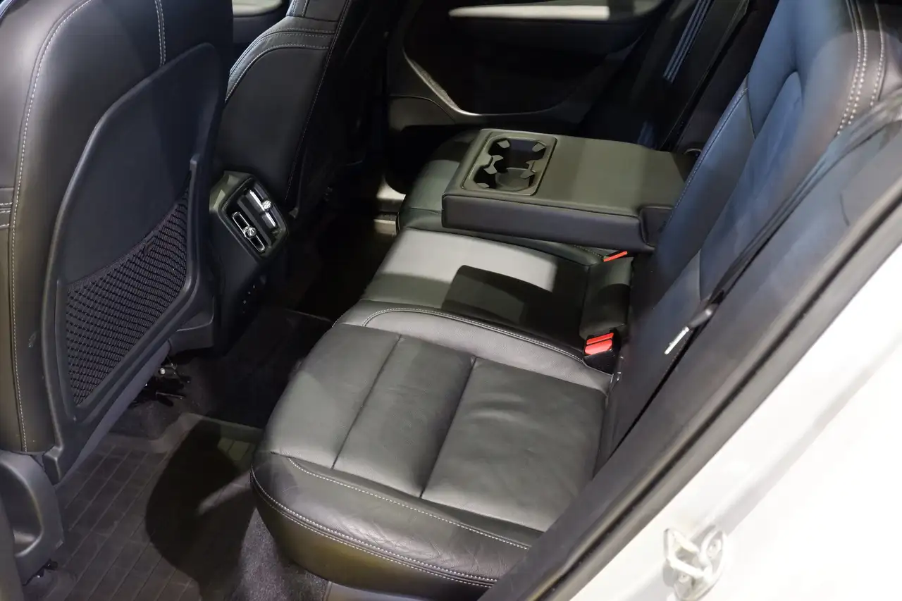 Volvo XC60 photo Volvo XC60