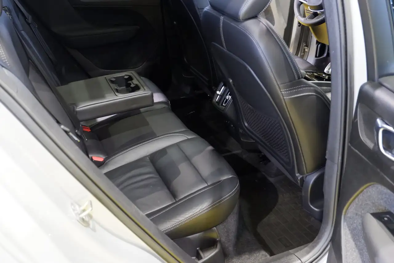 Volvo XC60 photo Volvo XC60