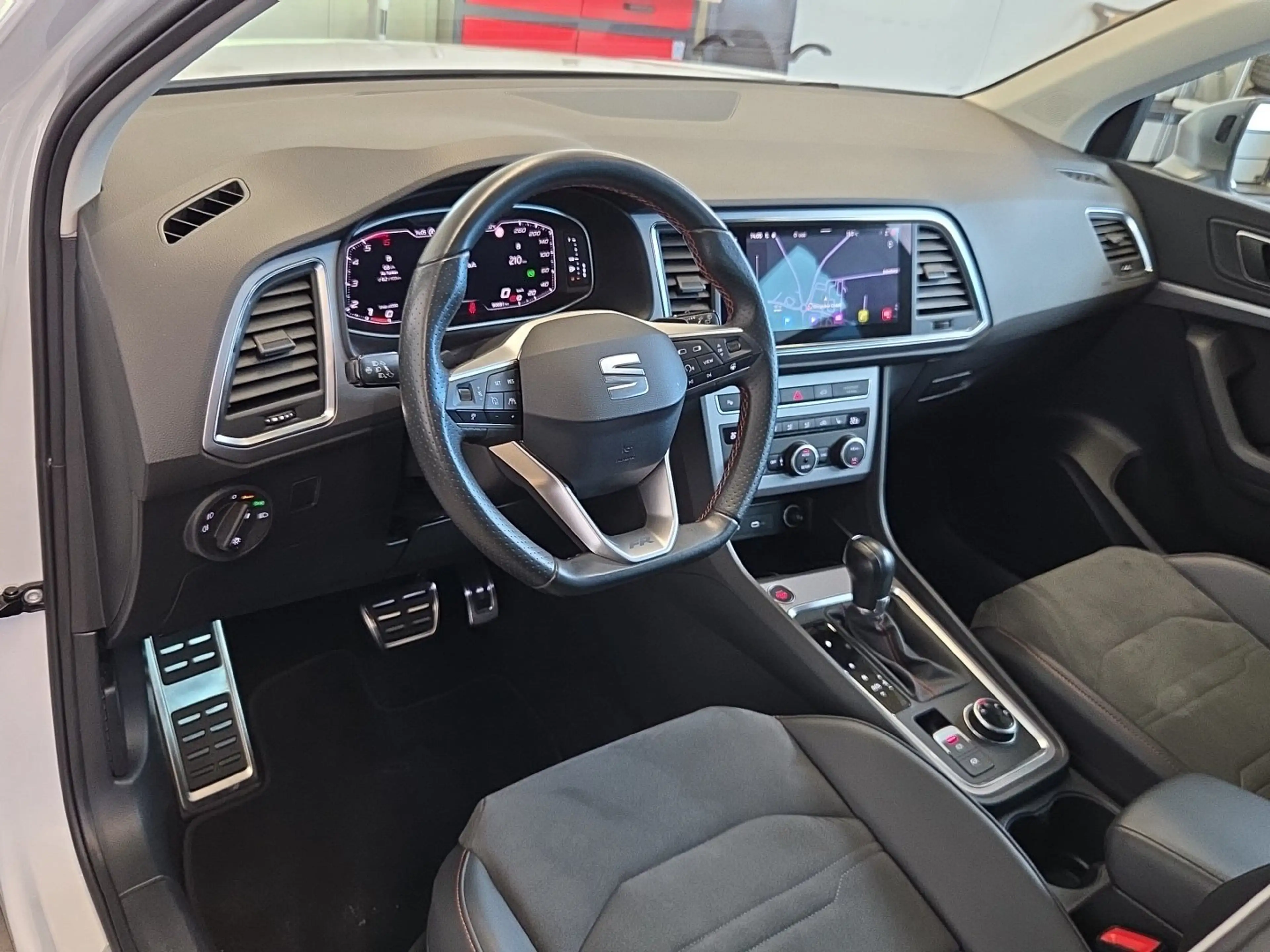 SEAT Ateca FR 2.0 TDI DSG — photo 8