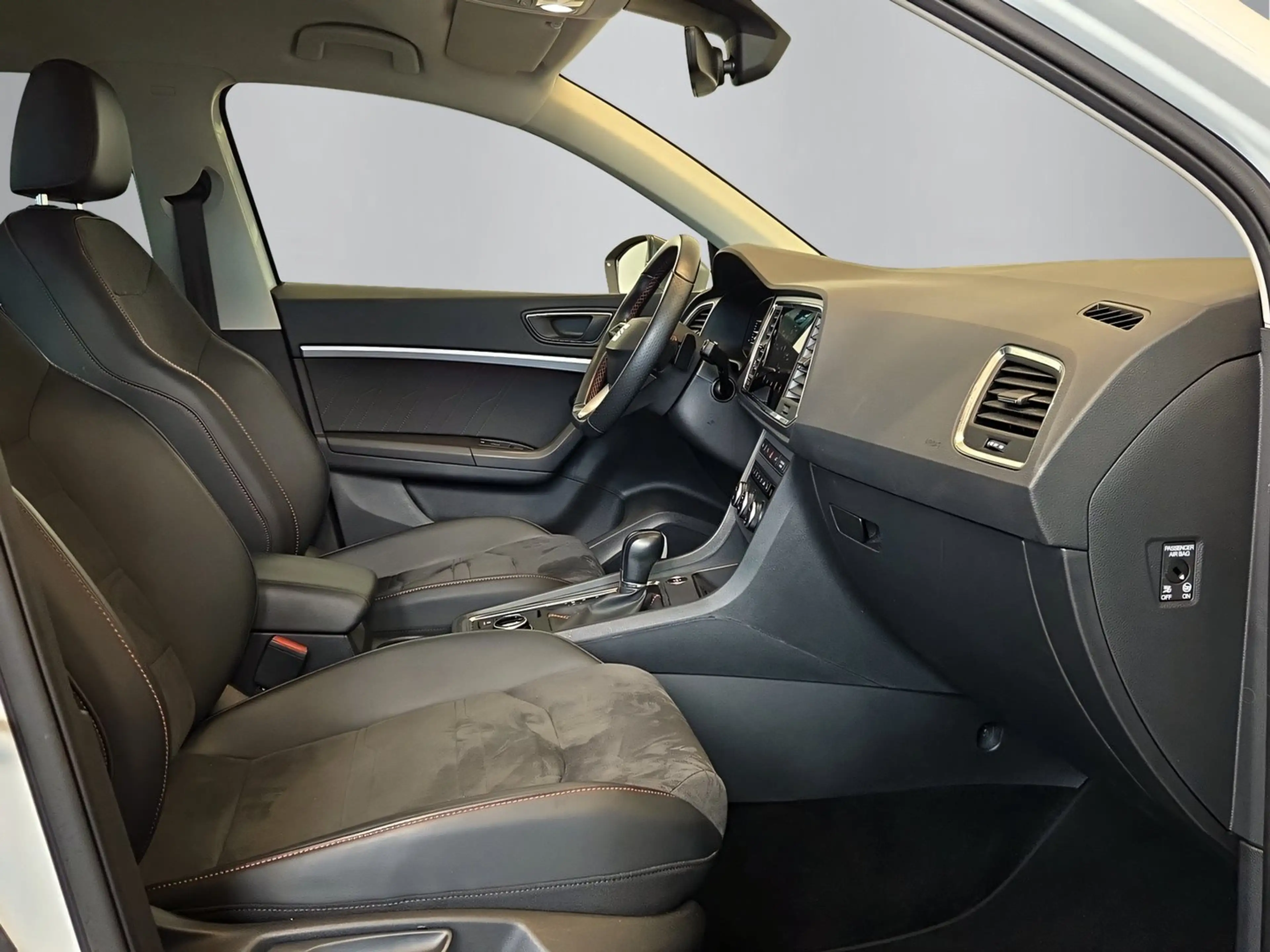 SEAT Ateca FR 2.0 TDI DSG — photo 11