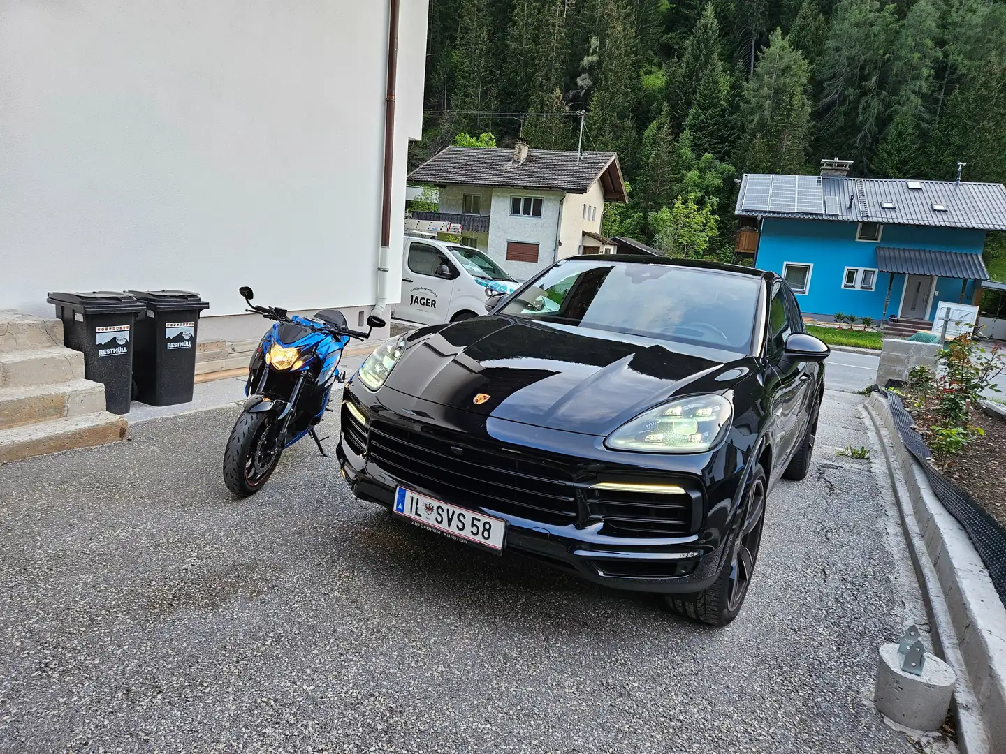 Porsche Cayenne Cayenne Coupe E-Hybrid PHEV 17,9 kWh Aut. Schwarz - 1