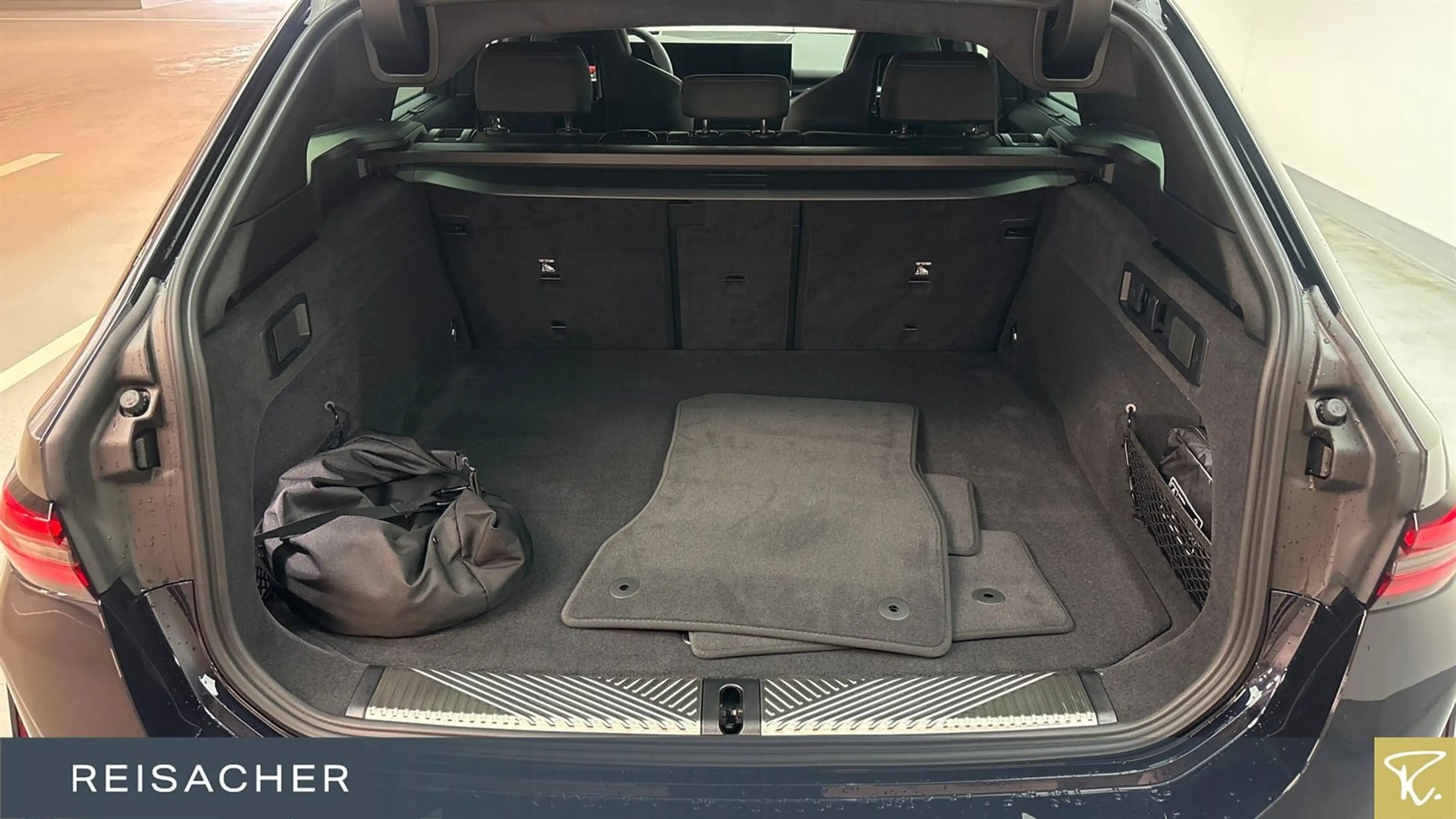 BMW M5 Touring Laden AC Ladekabel Sitzheizung DAB — photo 10