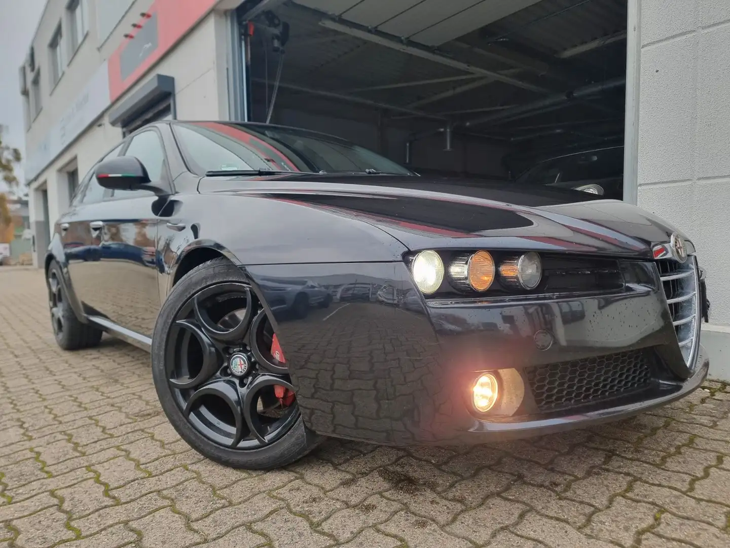 Alfa Romeo 159 Sportwagon 1.8 TBi 16V Turismo Schwarz - 1