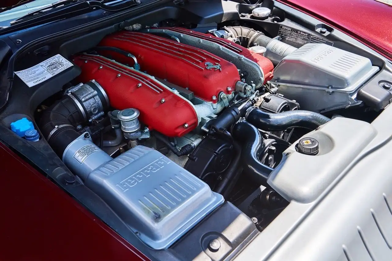 Ferrari 612 снимка Ferrari 612