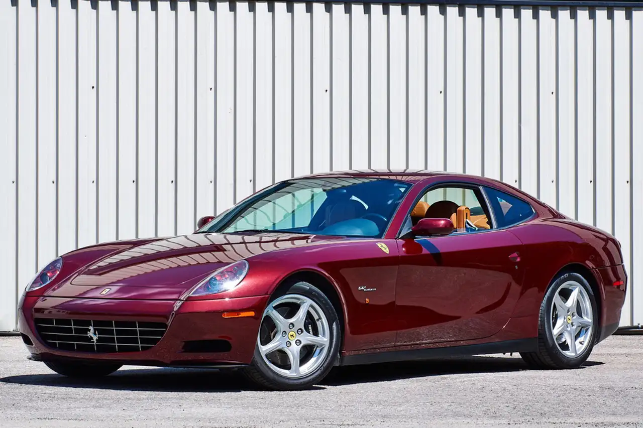 Ferrari 612 снимка Ferrari 612