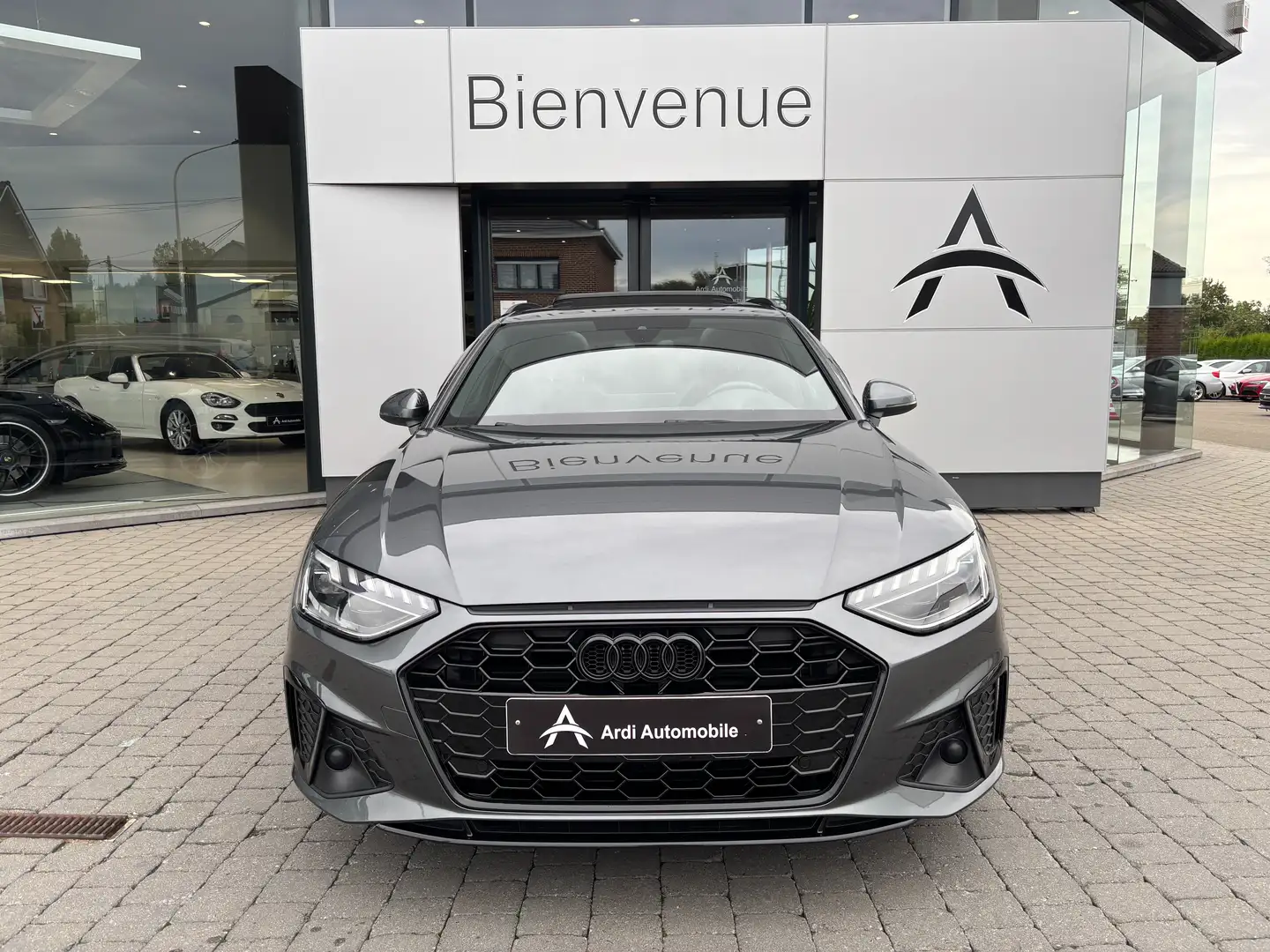 Audi A4 2.0 TDi *S line*CARPLAY*1ER PROPRIO*GARANTIE* Grijs - 2