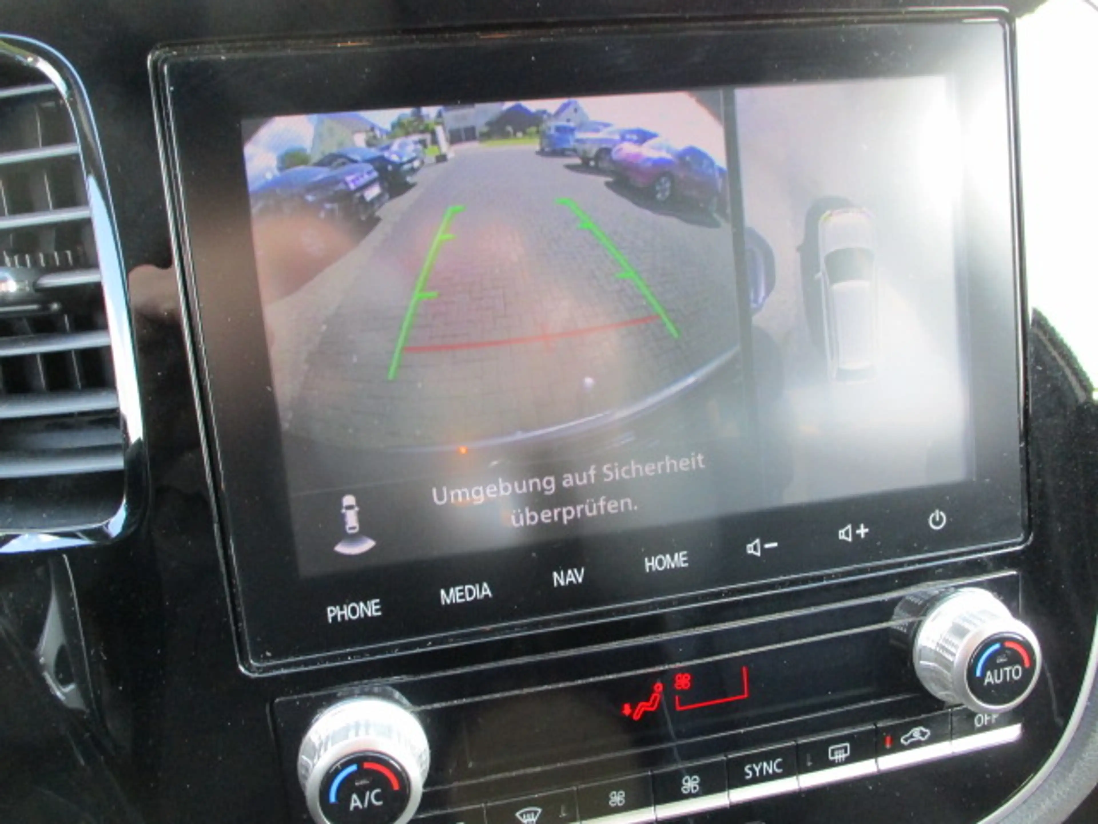 Mitsubishi Outlander Outlander Plug-In Hybrid 2.4 4WD Plug-In Hybrid Spirit — photo 4