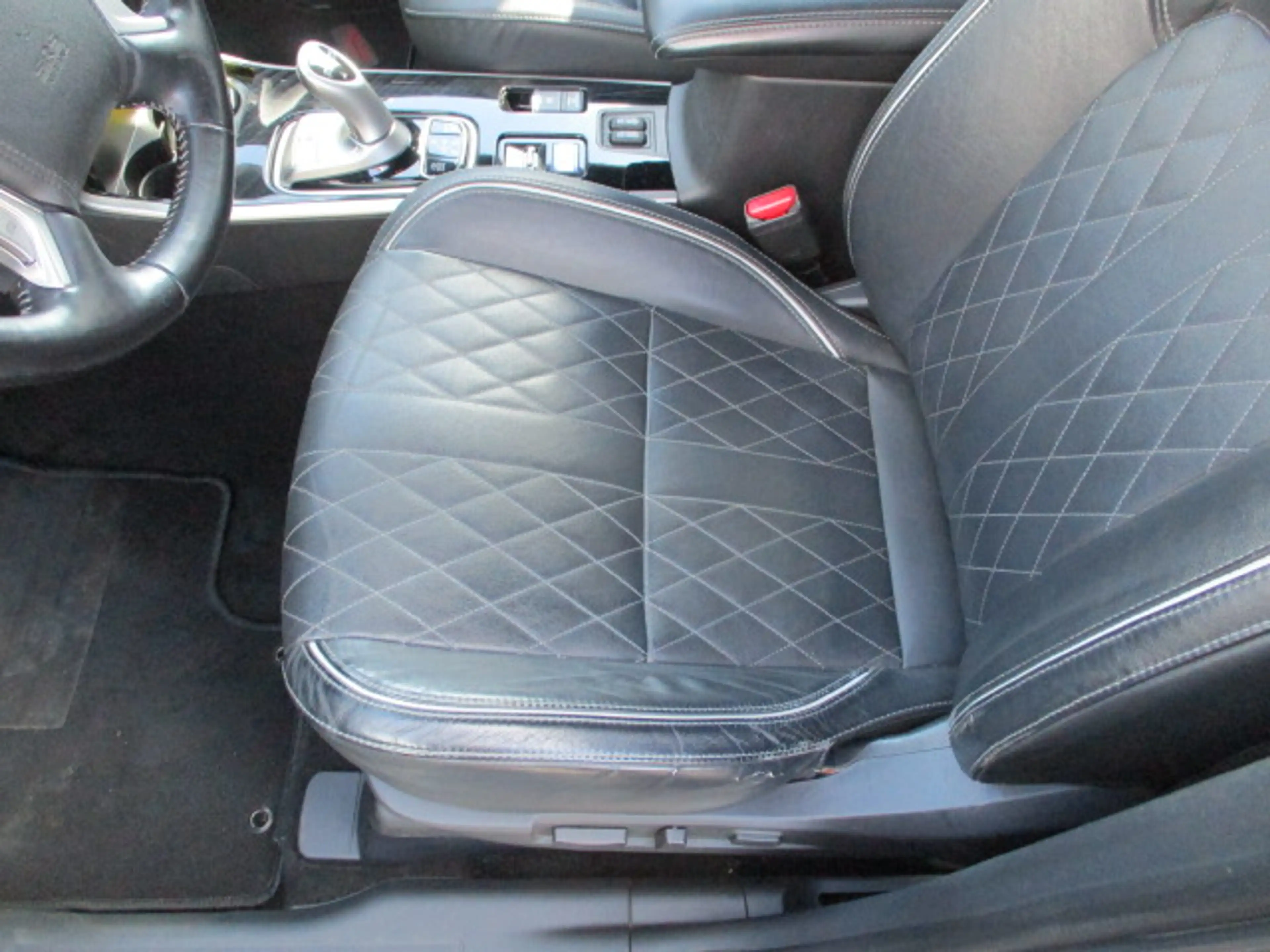 Mitsubishi Outlander Outlander Plug-In Hybrid 2.4 4WD Plug-In Hybrid Spirit — photo 9