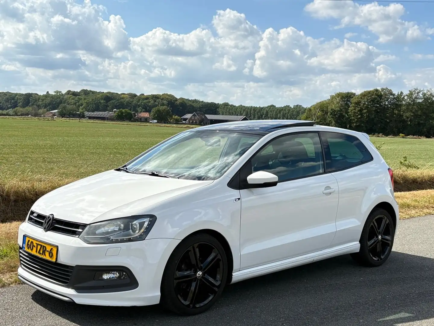 Volkswagen Polo 1.2 TSI Highline R-Line, Pano, Navi, ECC, Xenon Weiß - 2