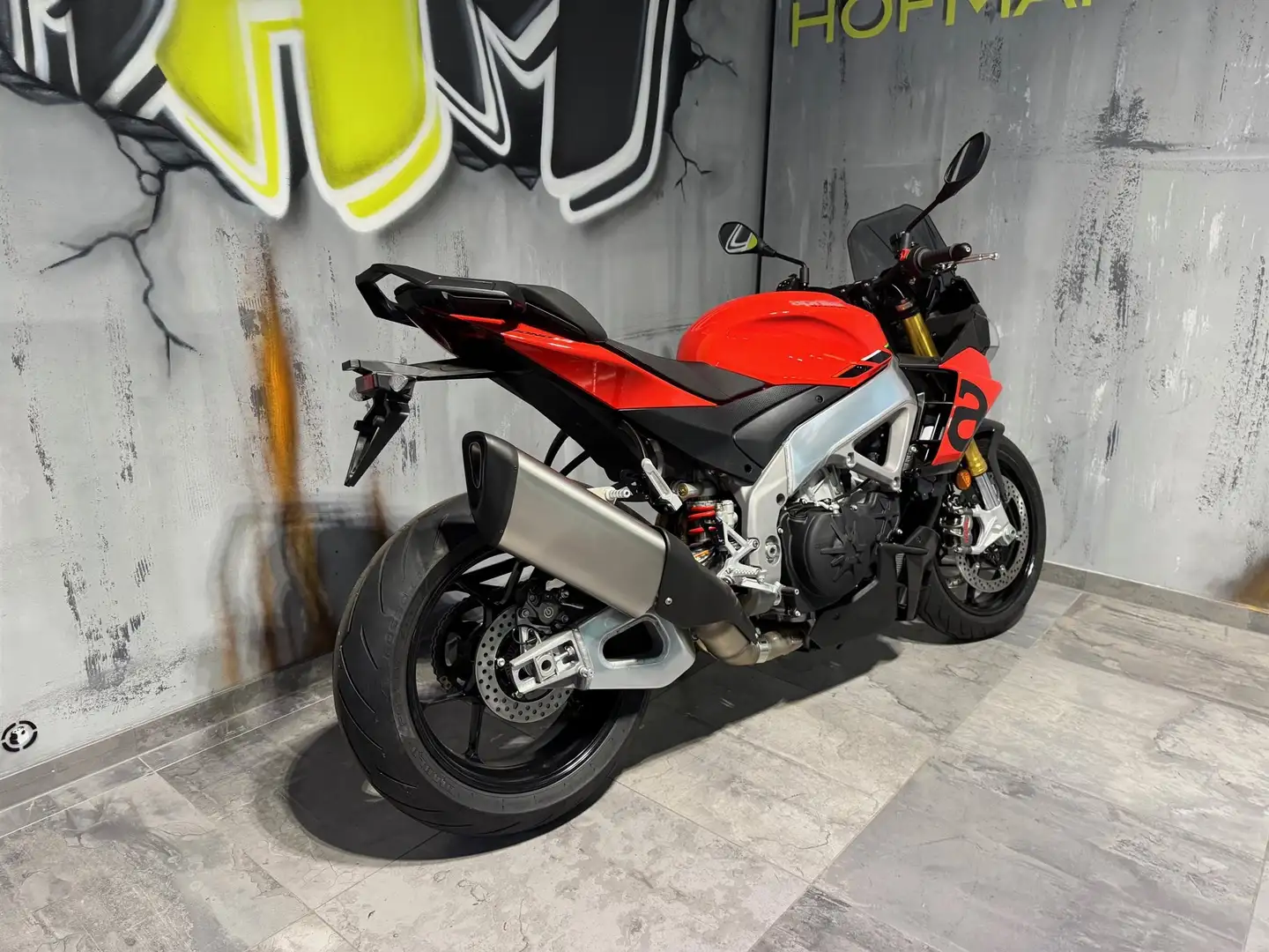 Aprilia Tuono 1x in rot zum SONDERPREIS - 2
