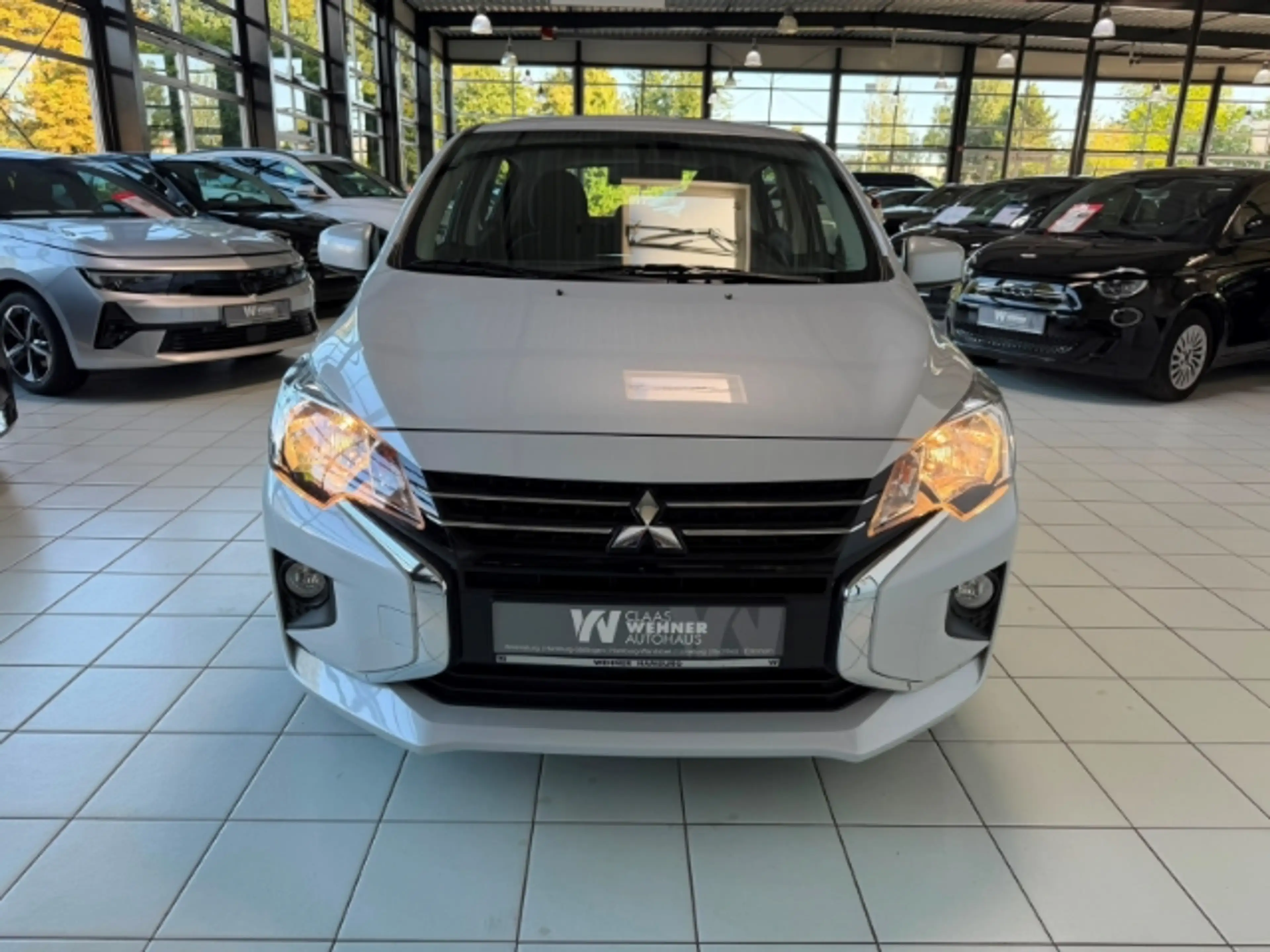 Mitsubishi Space Star Select 1,2 l MIVEC DAB Tel.-Vorb. Berganfahrass. — photo 2