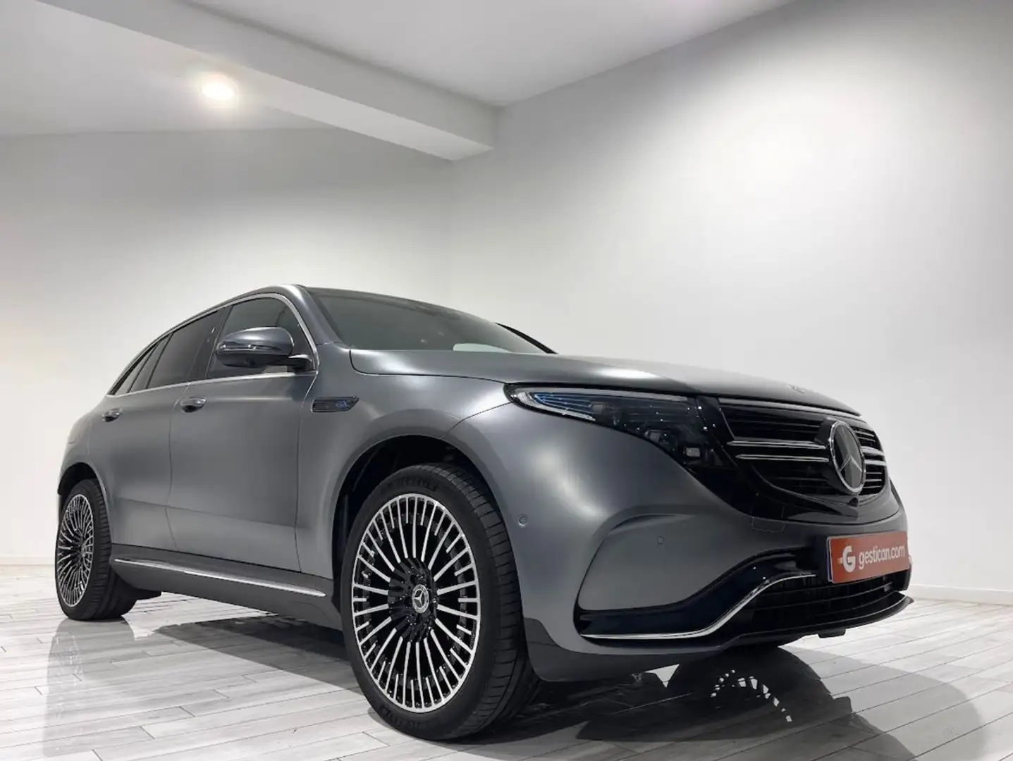 Mercedes-Benz EQC 400 4MATIC - 2