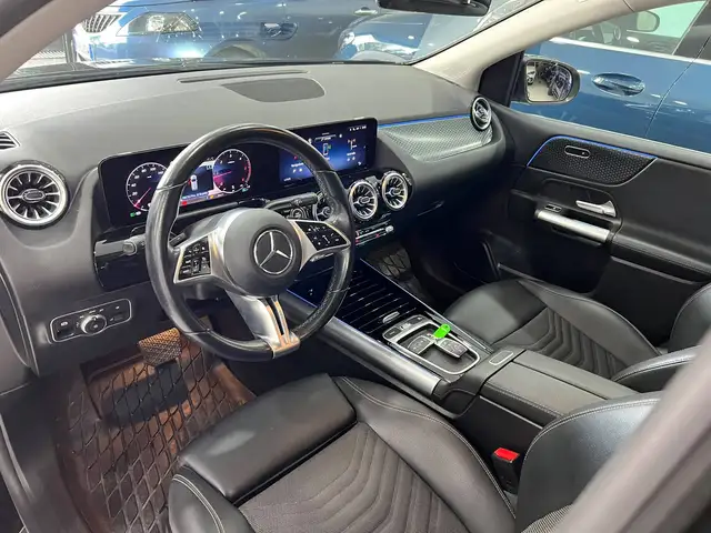 Mercedes-Benz B-Class view 8