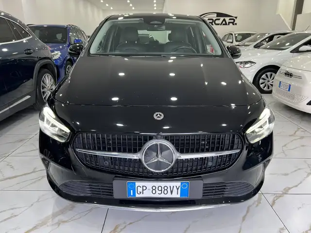Mercedes-Benz B-Class view 2