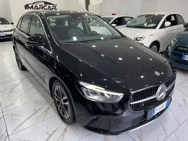 Mercedes-Benz B-Class view 4