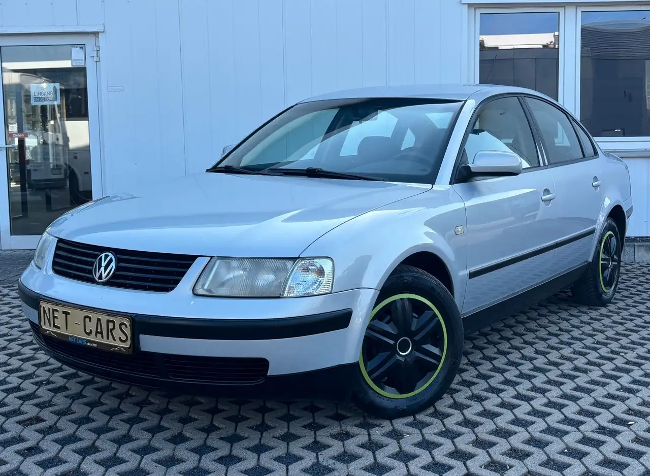 Volkswagen Passat 1.6 Limousine Basis - Bluetooth*USB*TUV, foto 1