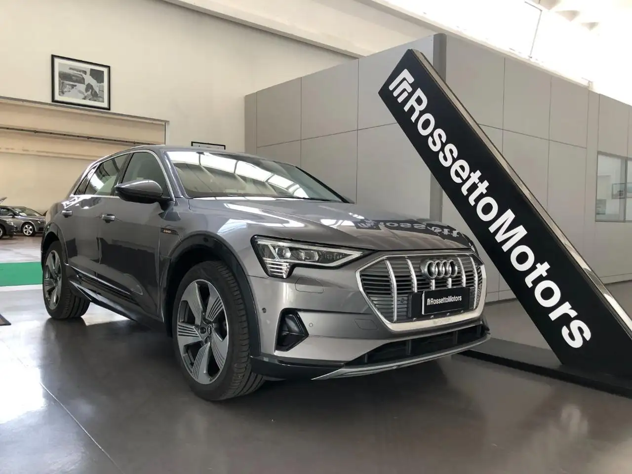 Audi e-tron